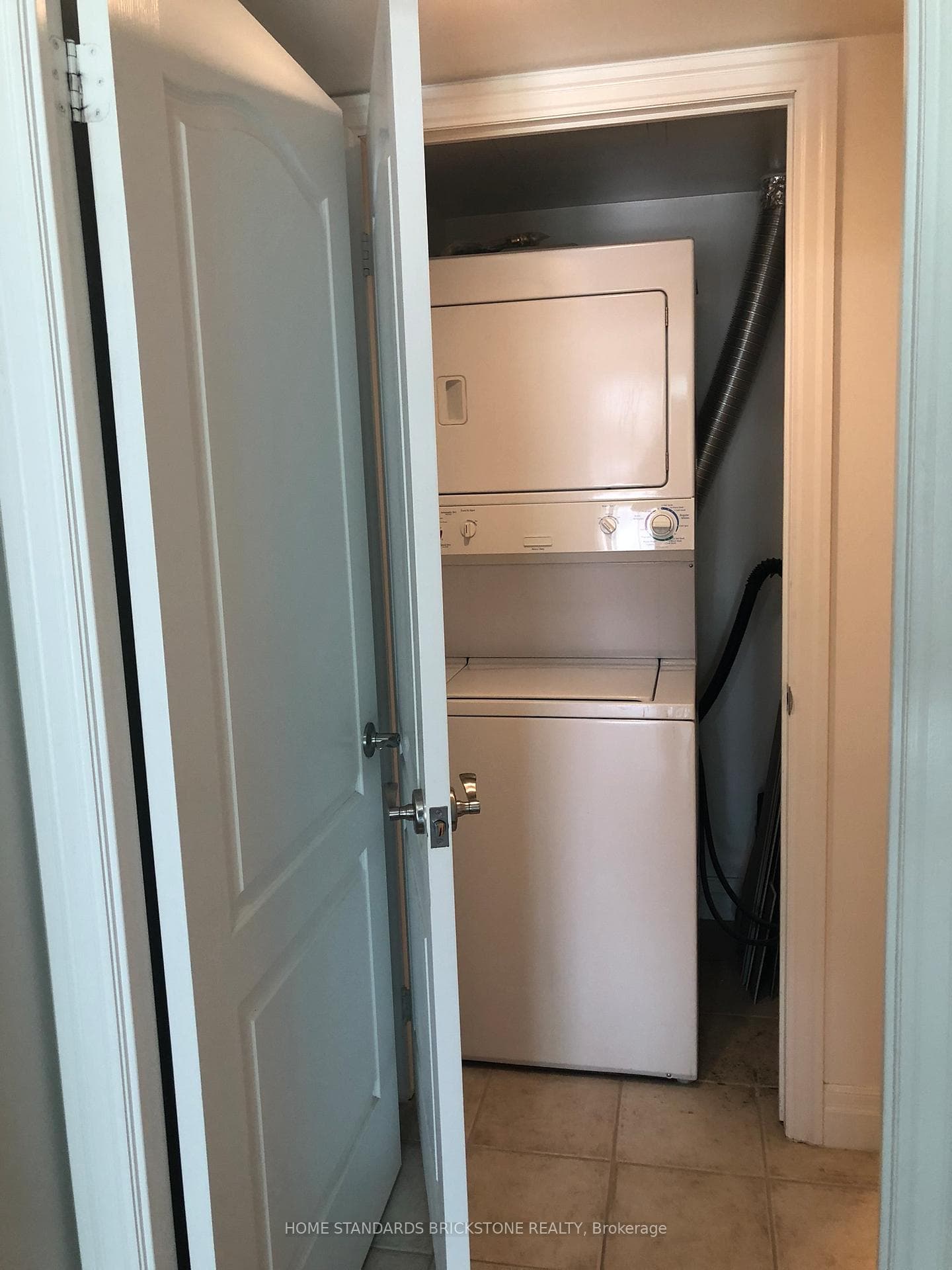 21 Hillcrest Avenue Unit 1608 photo 21