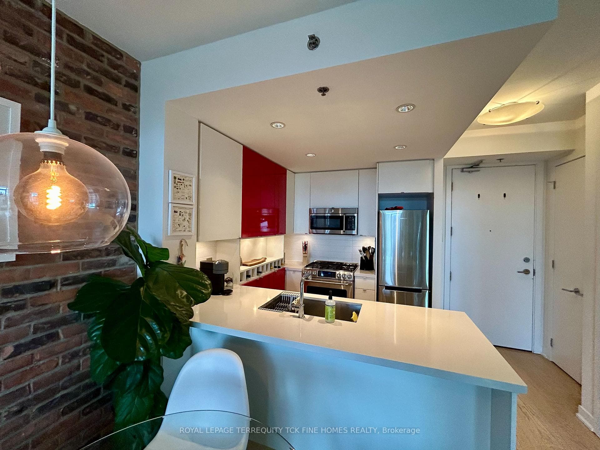 88 Colgate Avenue Unit 628 photo 12