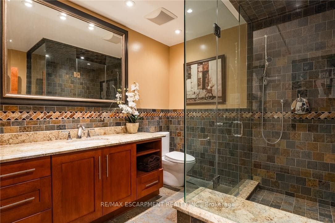 17 Lochside Drive photo 50