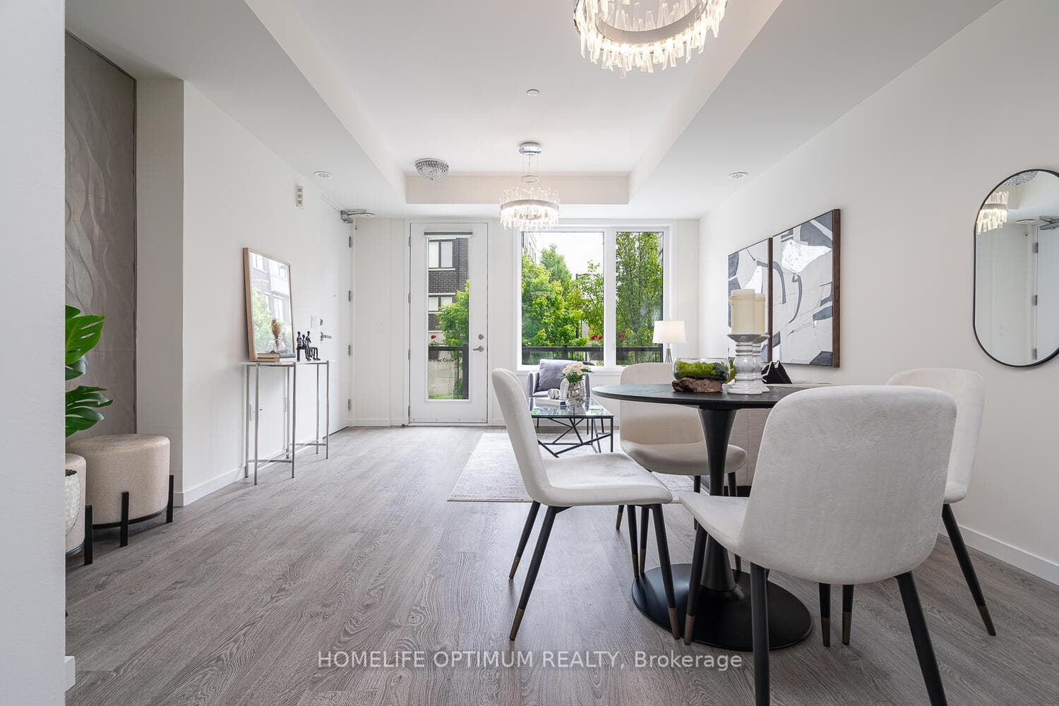 Dining Room/Kitchen