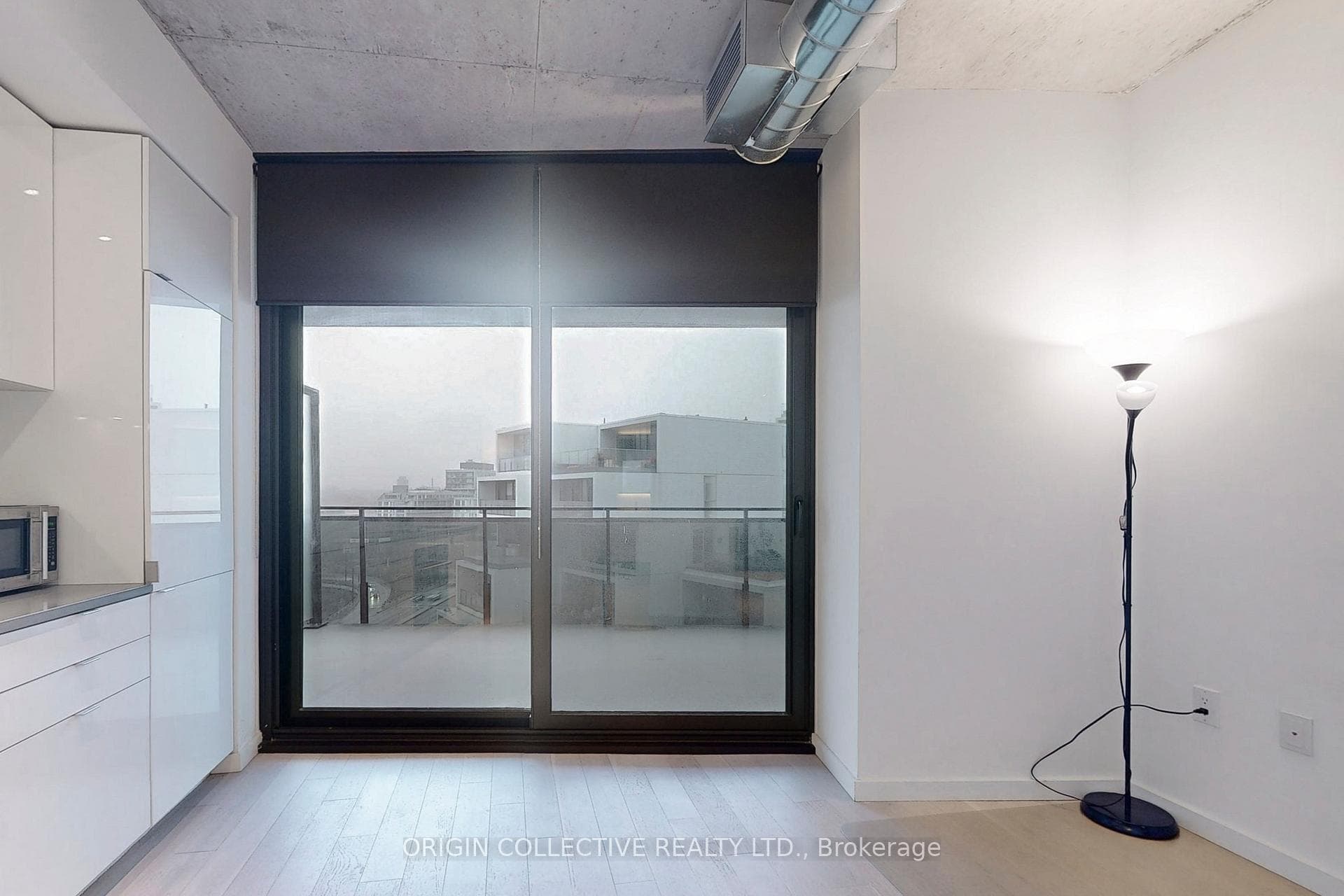 21 Lawren Harris Square Unit 1109 photo 10