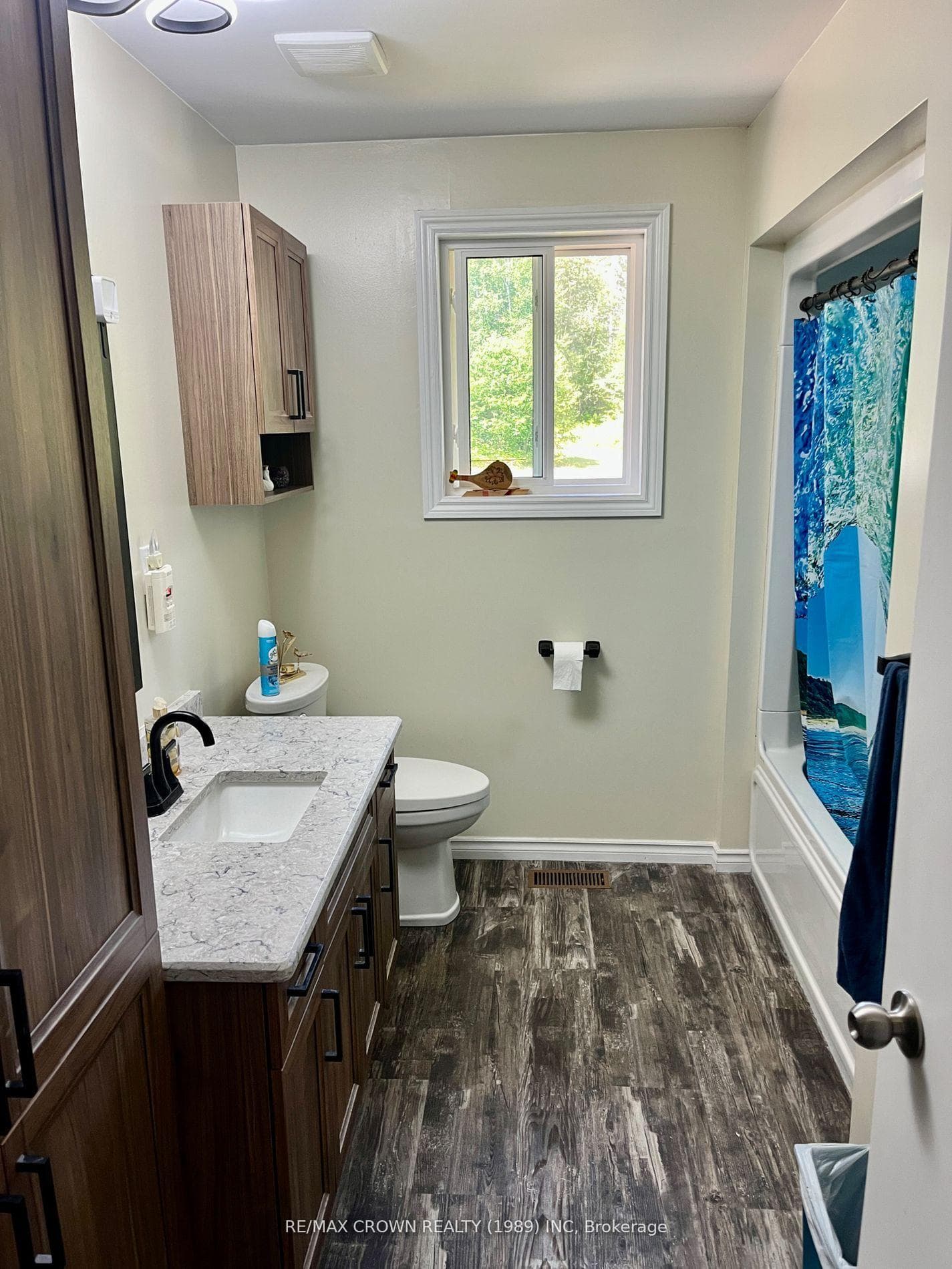 518 Northriver Road photo 13