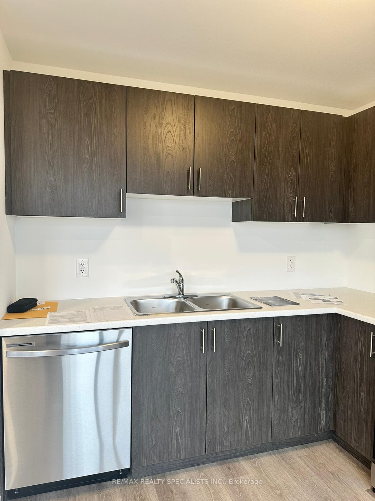 4263 FOURTH Avenue Unit 422 photo 10