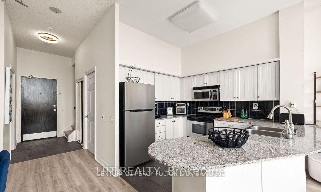 1720 Eglinton Avenue Unit 108 photo 5