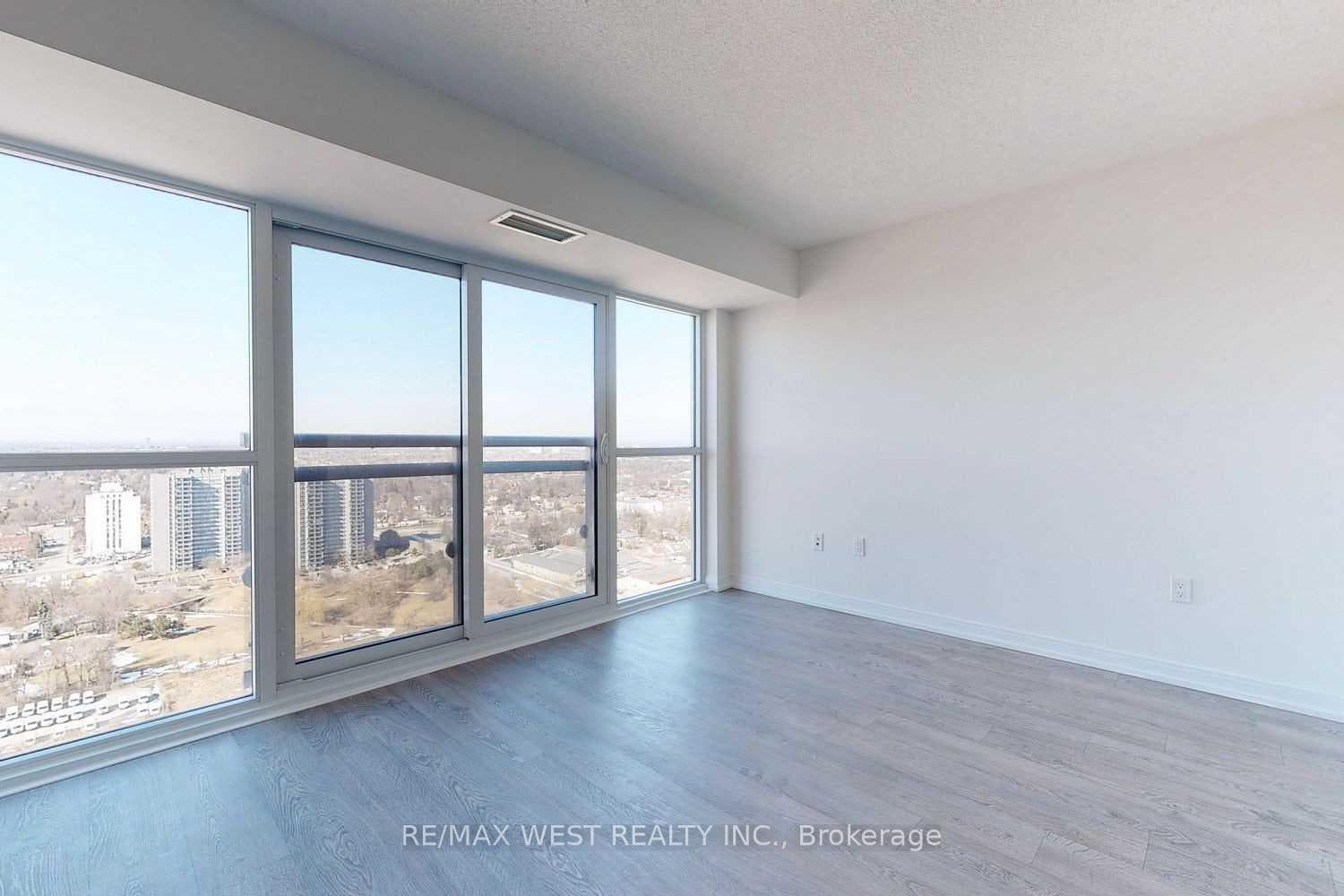 275 Village Green Square Unit 2821 photo 6