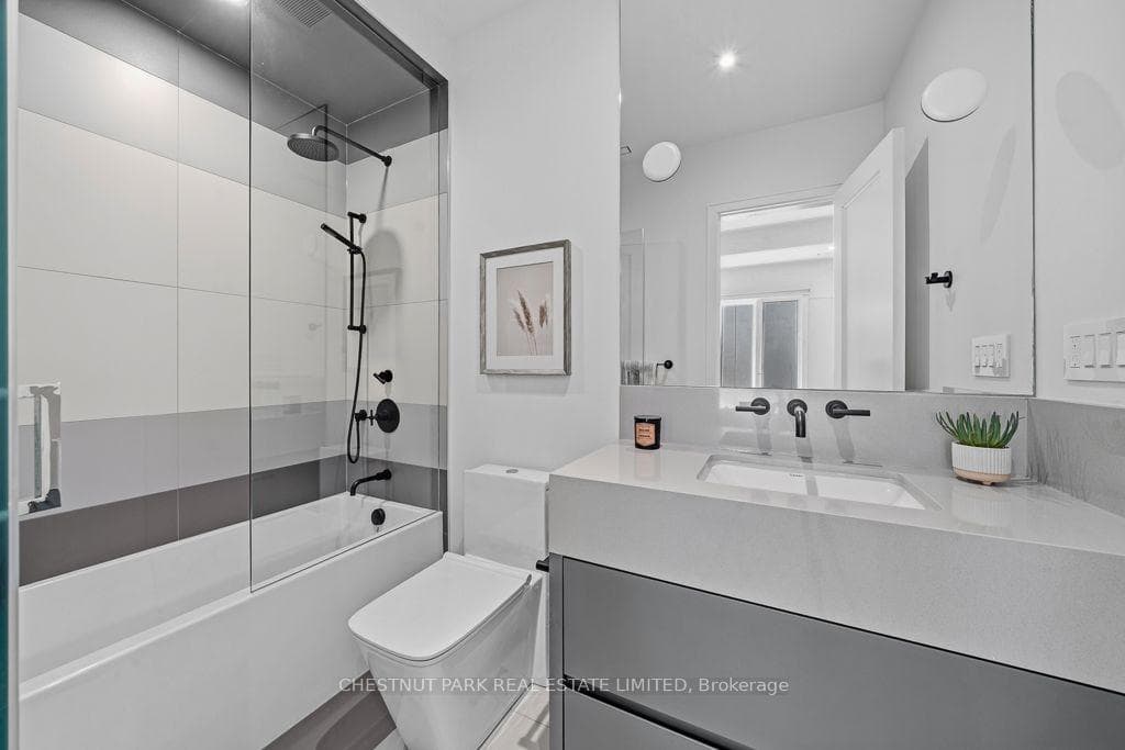 258 Cortleigh Boulevard photo 16