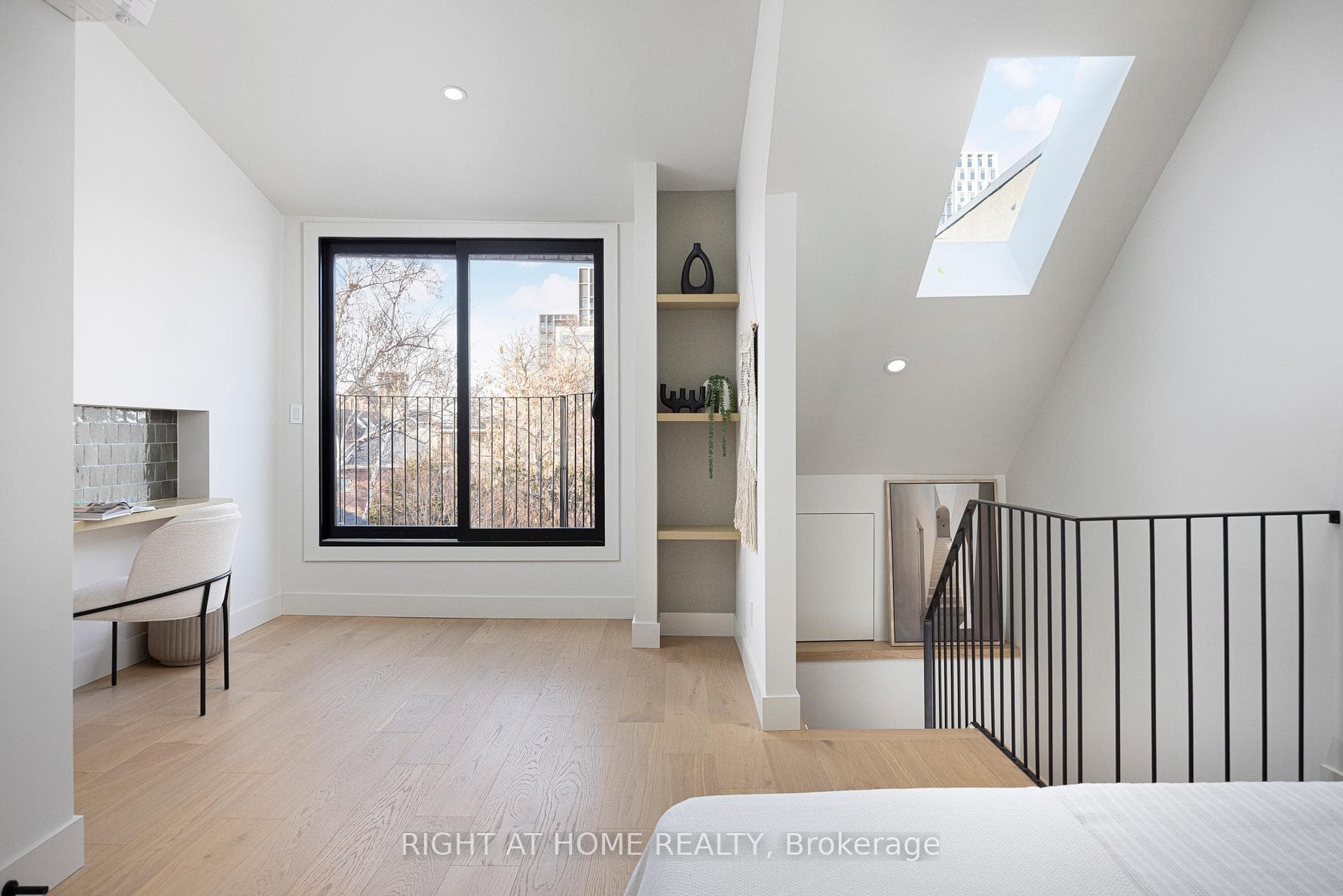 292 Borden Street photo 34