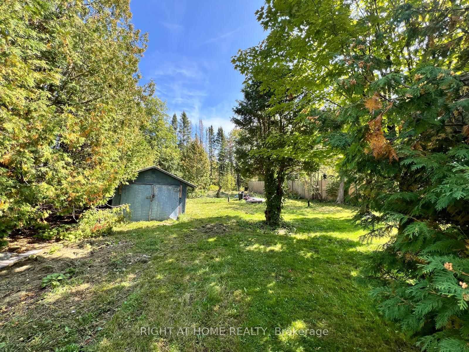 3273 Cove Avenue photo 11