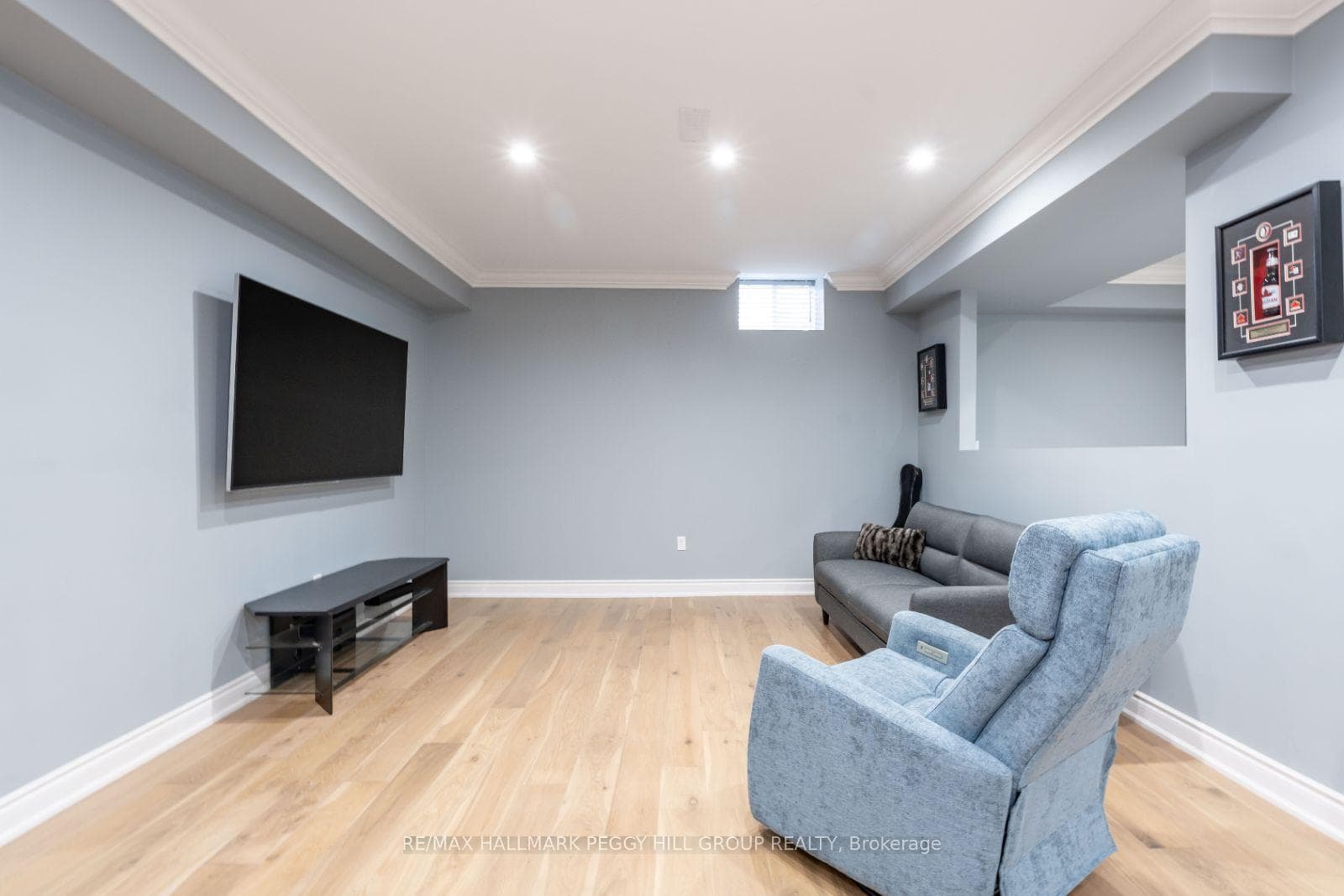 150 MUIRFIELD Drive photo 14