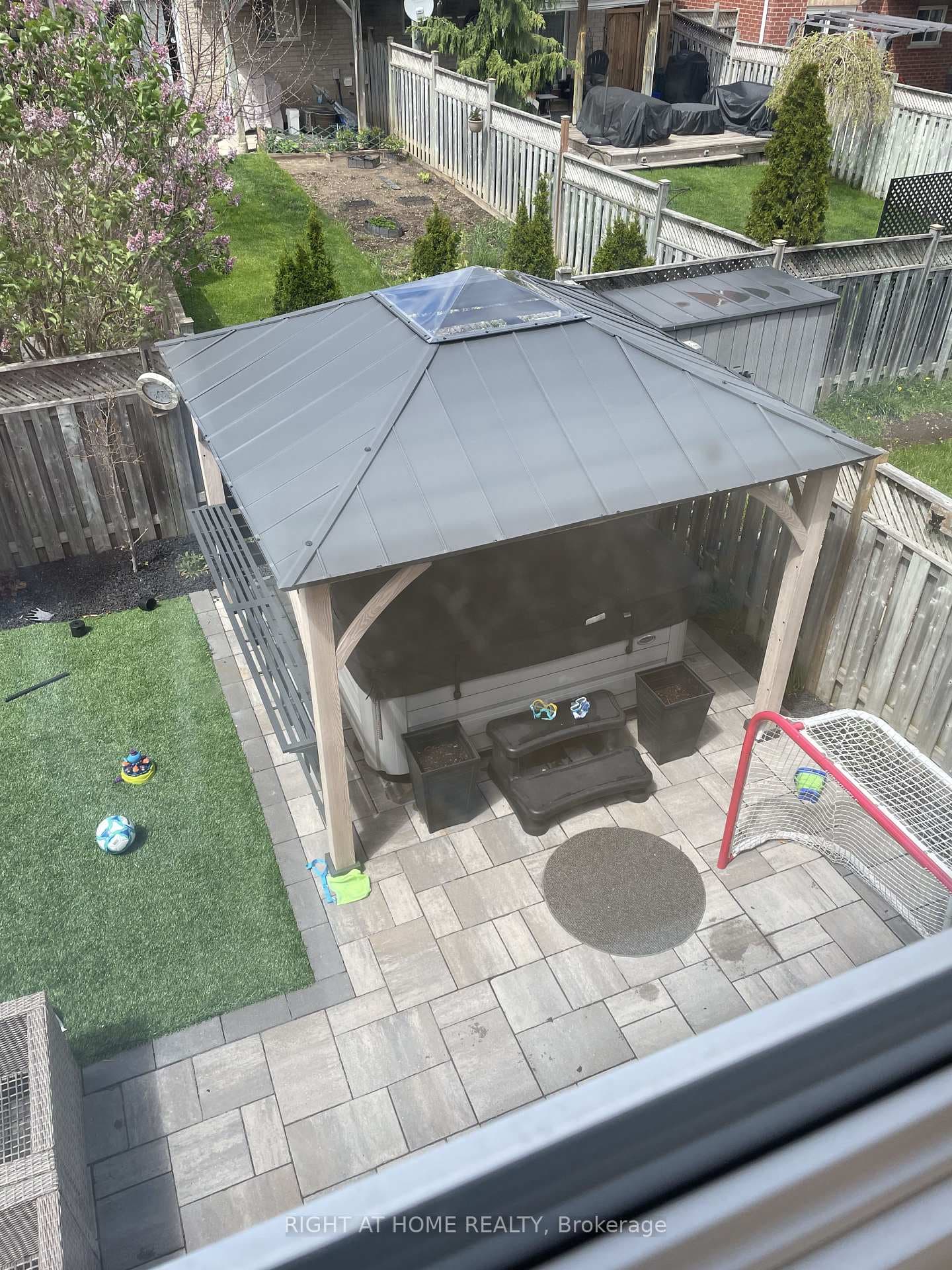 42 DRAKE Drive photo 47