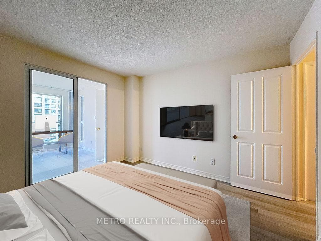18 Hollywood Avenue Unit 1708 photo 14