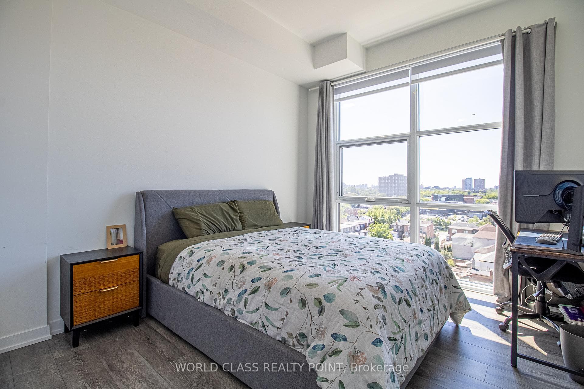 1787 St. Clair Avenue Unit 906 photo 11