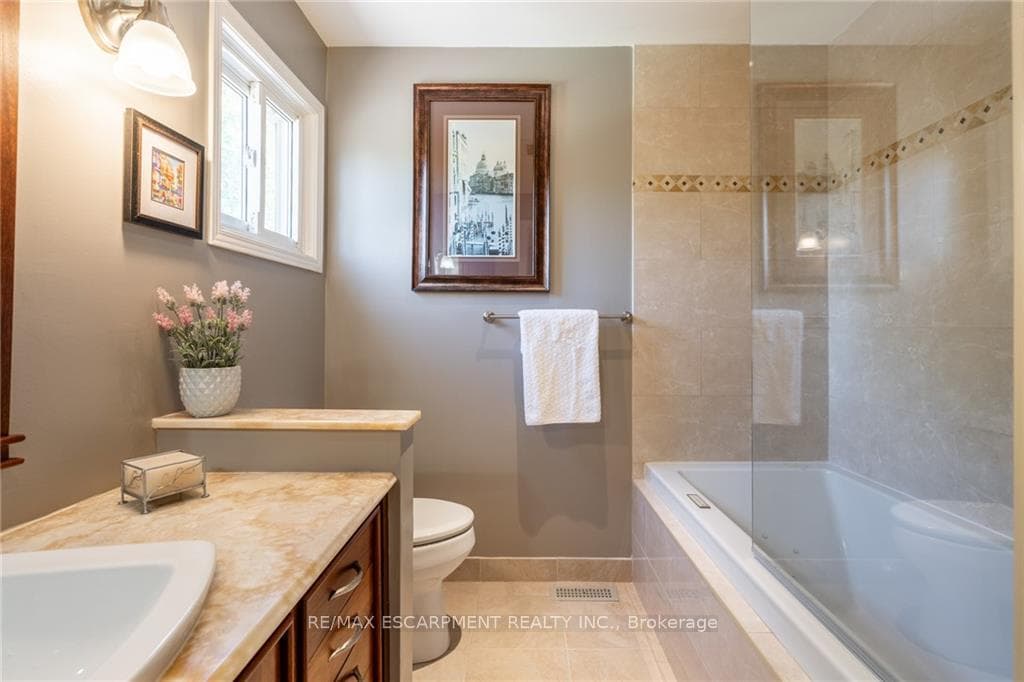 2522 Cavendish Drive photo 17