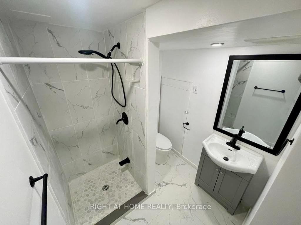 21 Mitre Place photo 35