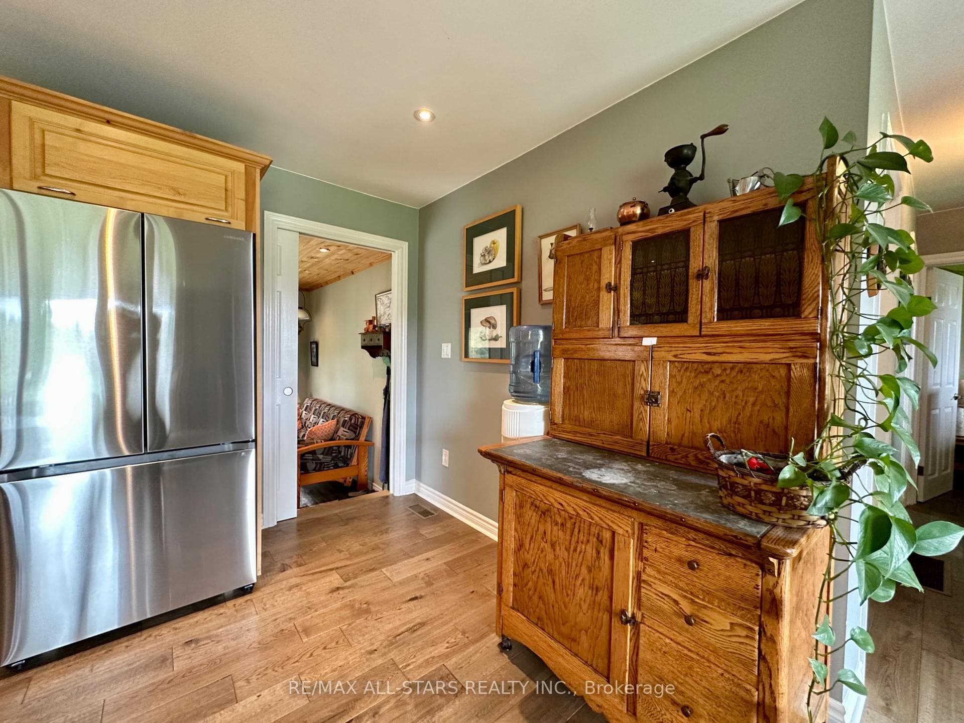 29 Totten Drive photo 13