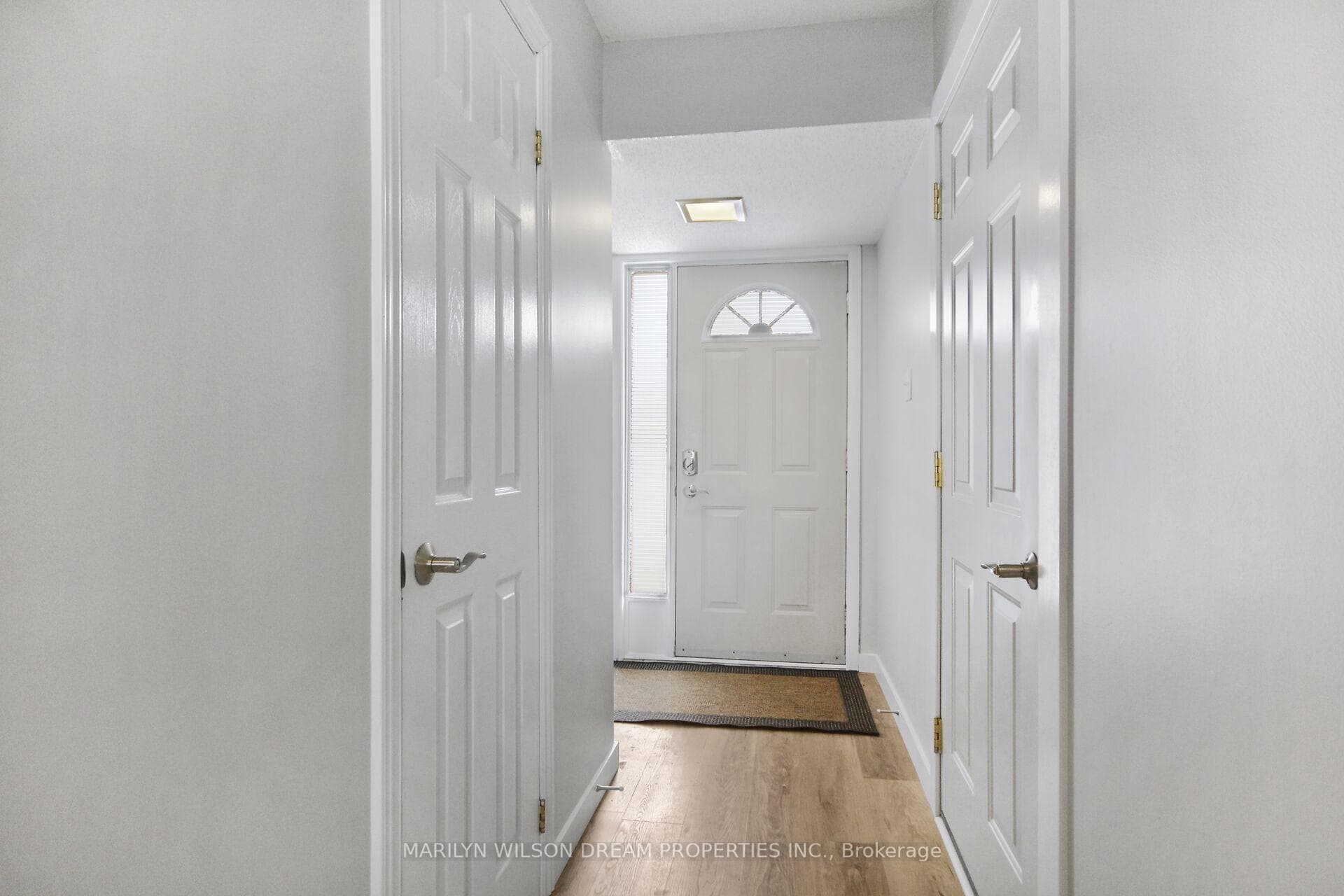 345 Stowe Court photo 3