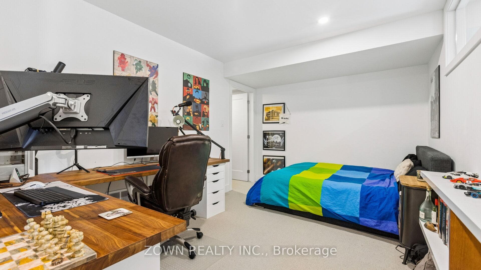 2183 Deschenes Street photo 39