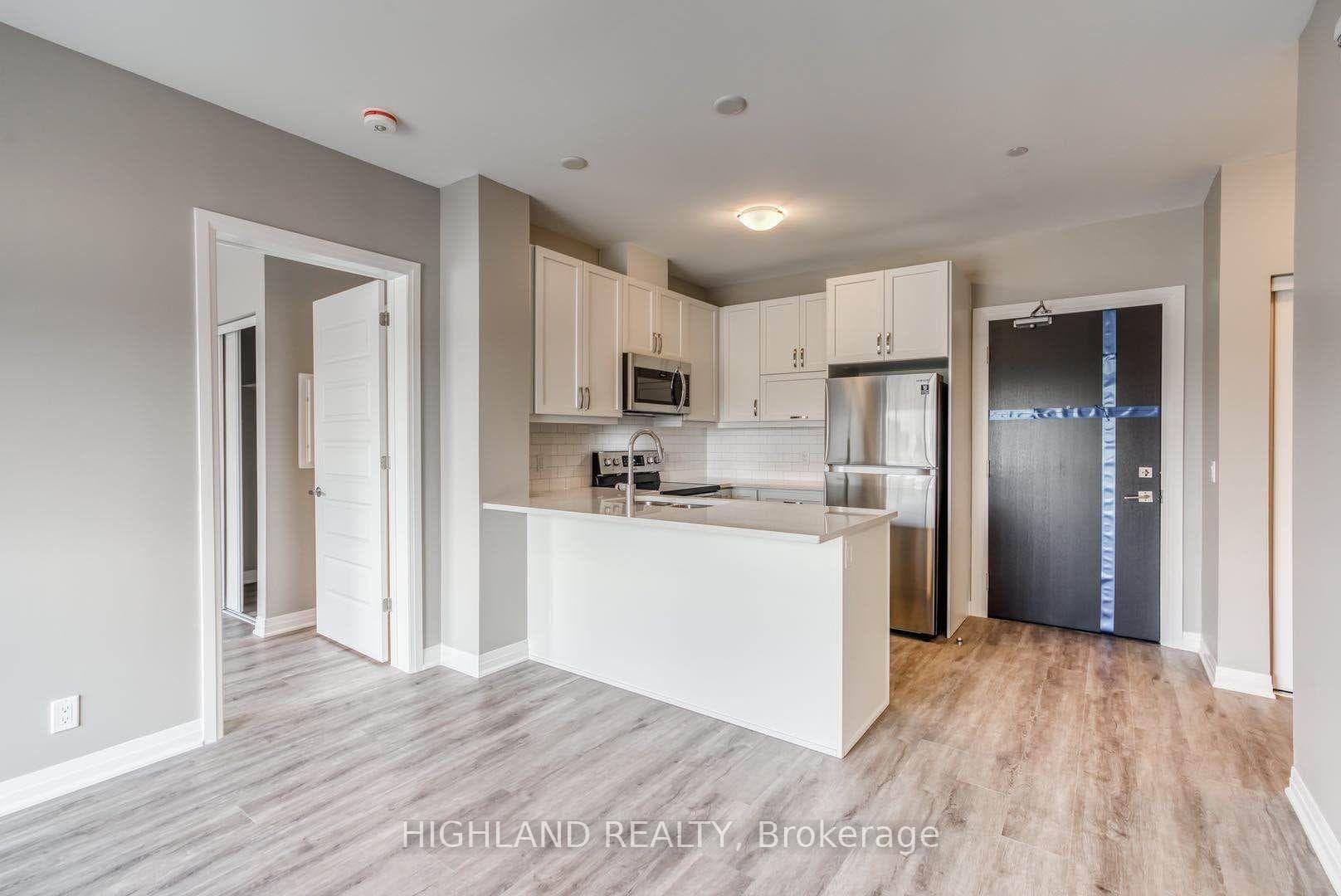 102 Grovewood Common Unit 129 photo 8
