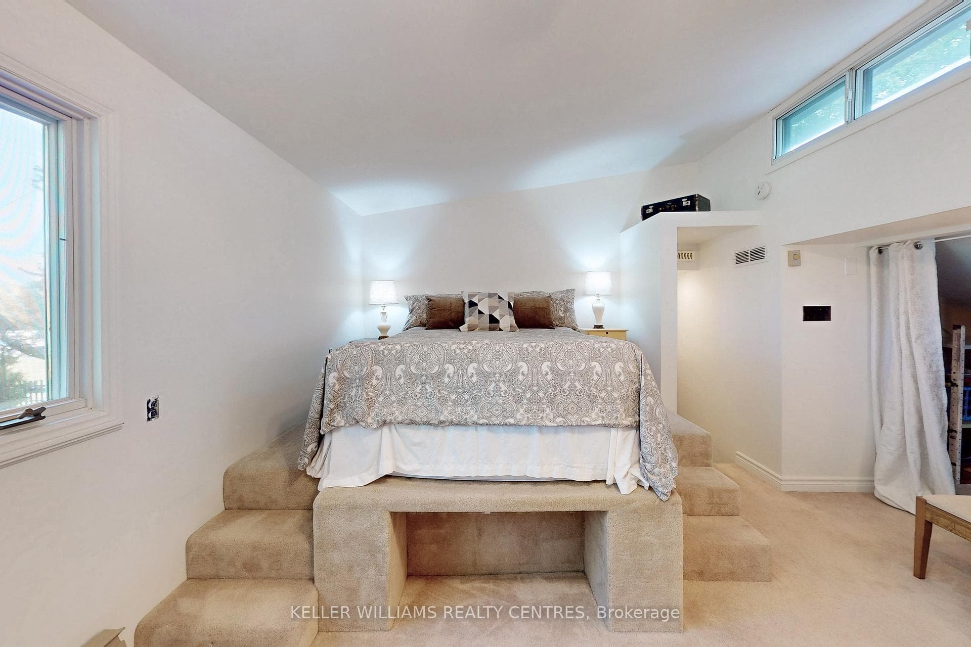 25985 Woodbine Avenue photo 16