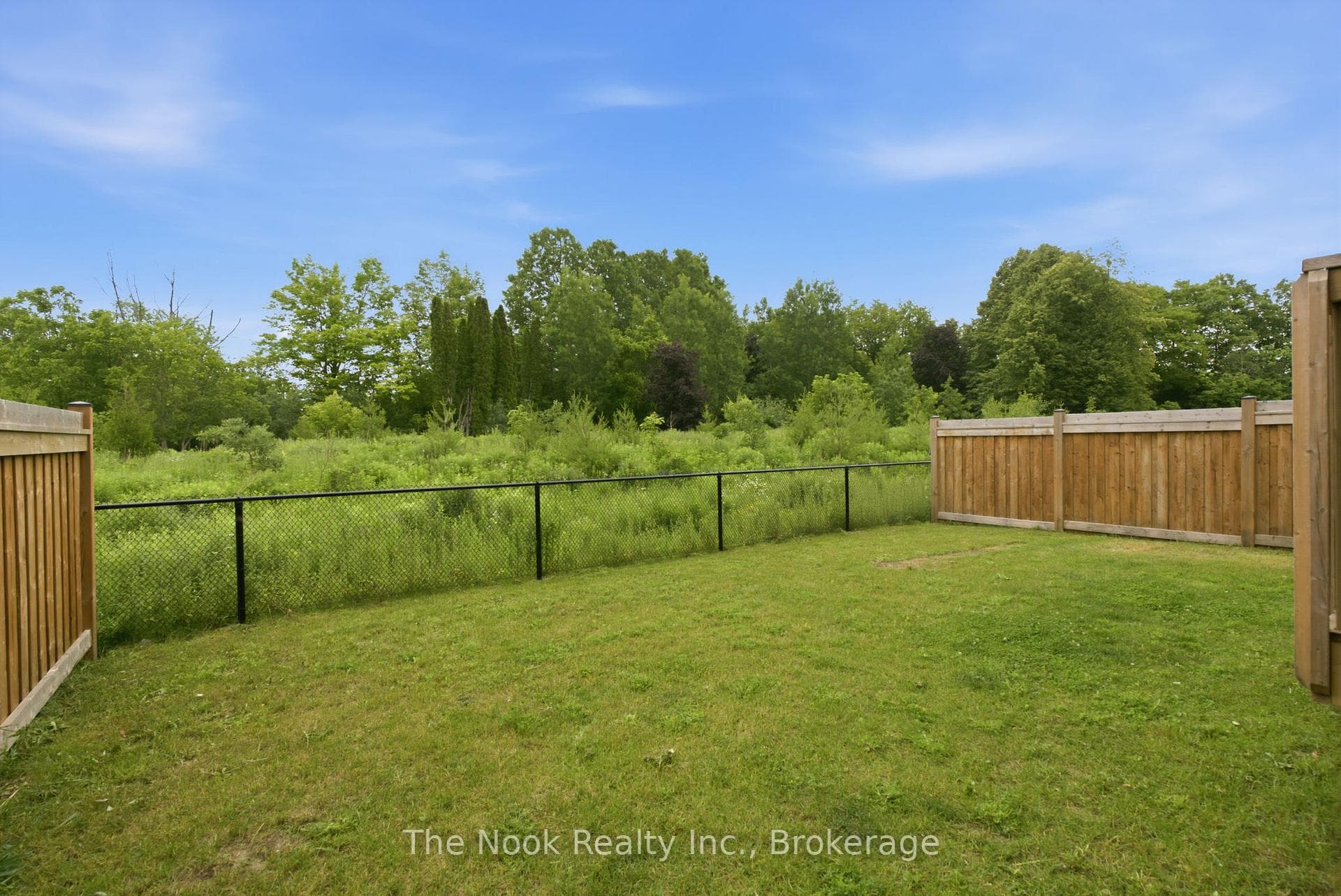 32 Priory Drive photo 49
