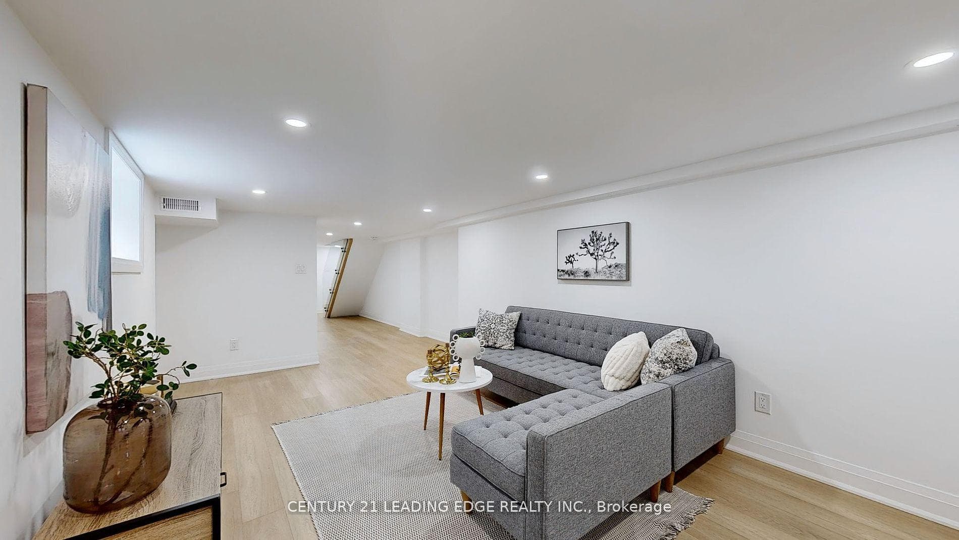 42 Linton Avenue photo 28