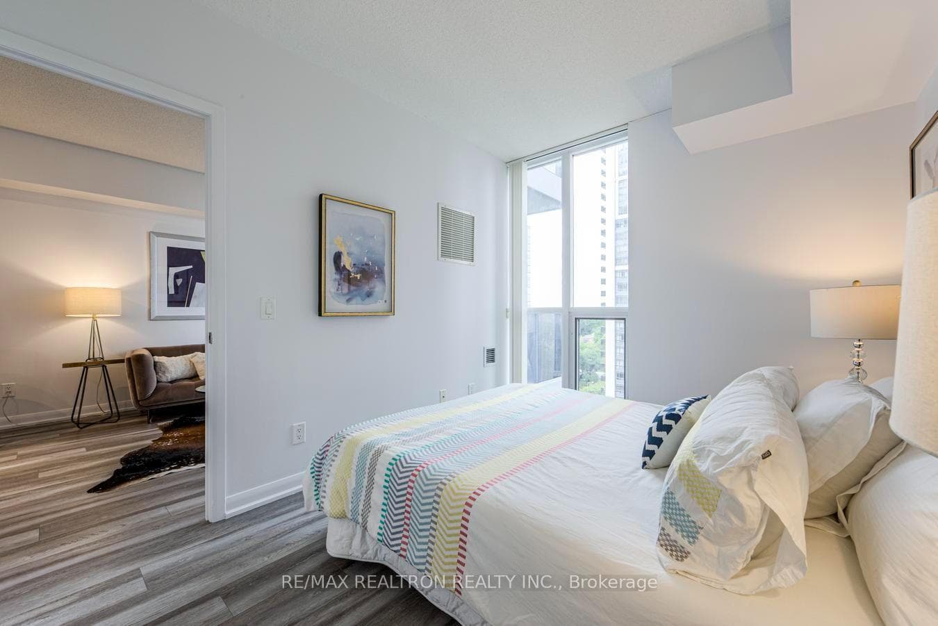 4968 Yonge Street Unit 1505 photo 17