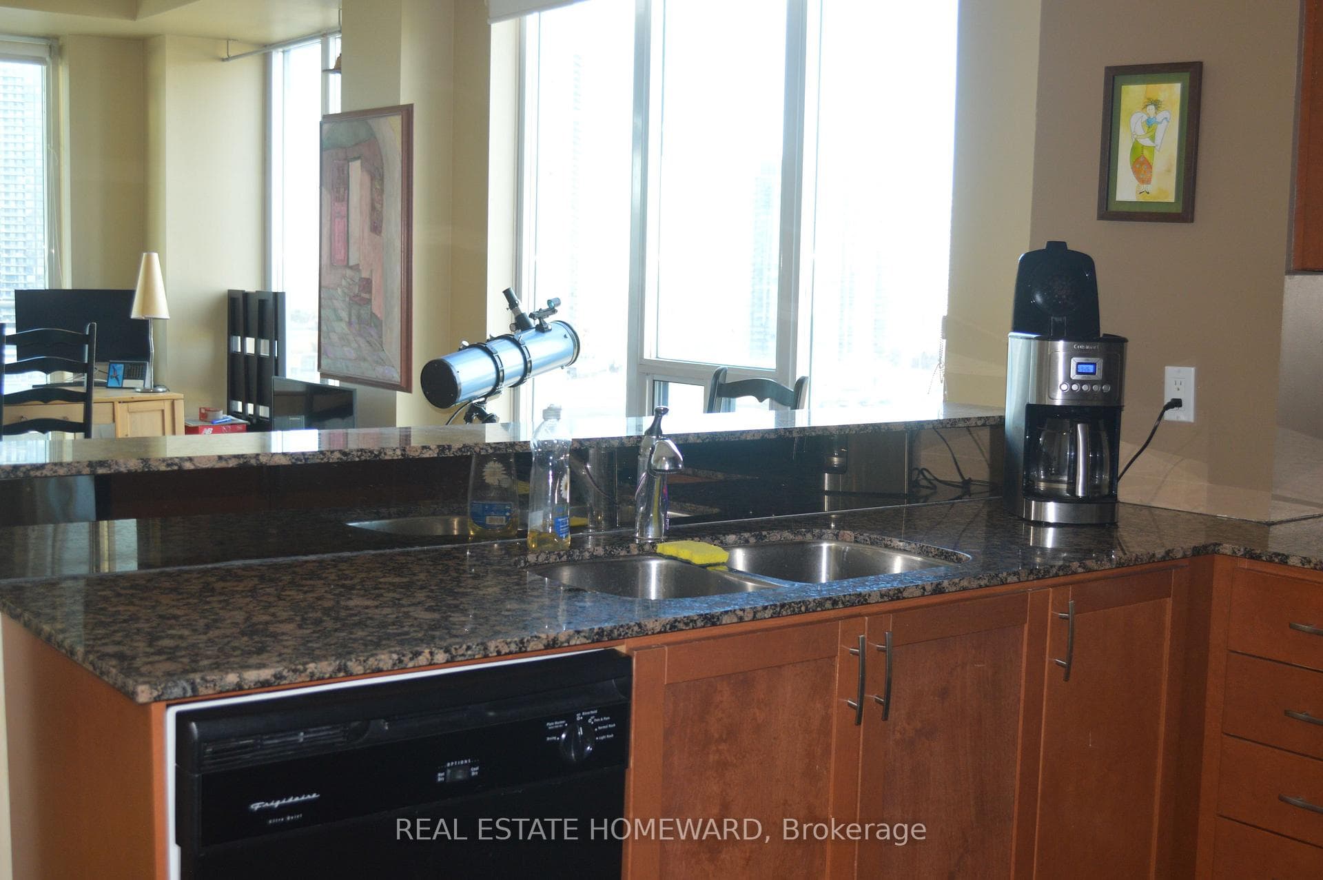2121 Lake Shore Boulevard Unit 1802 photo 3