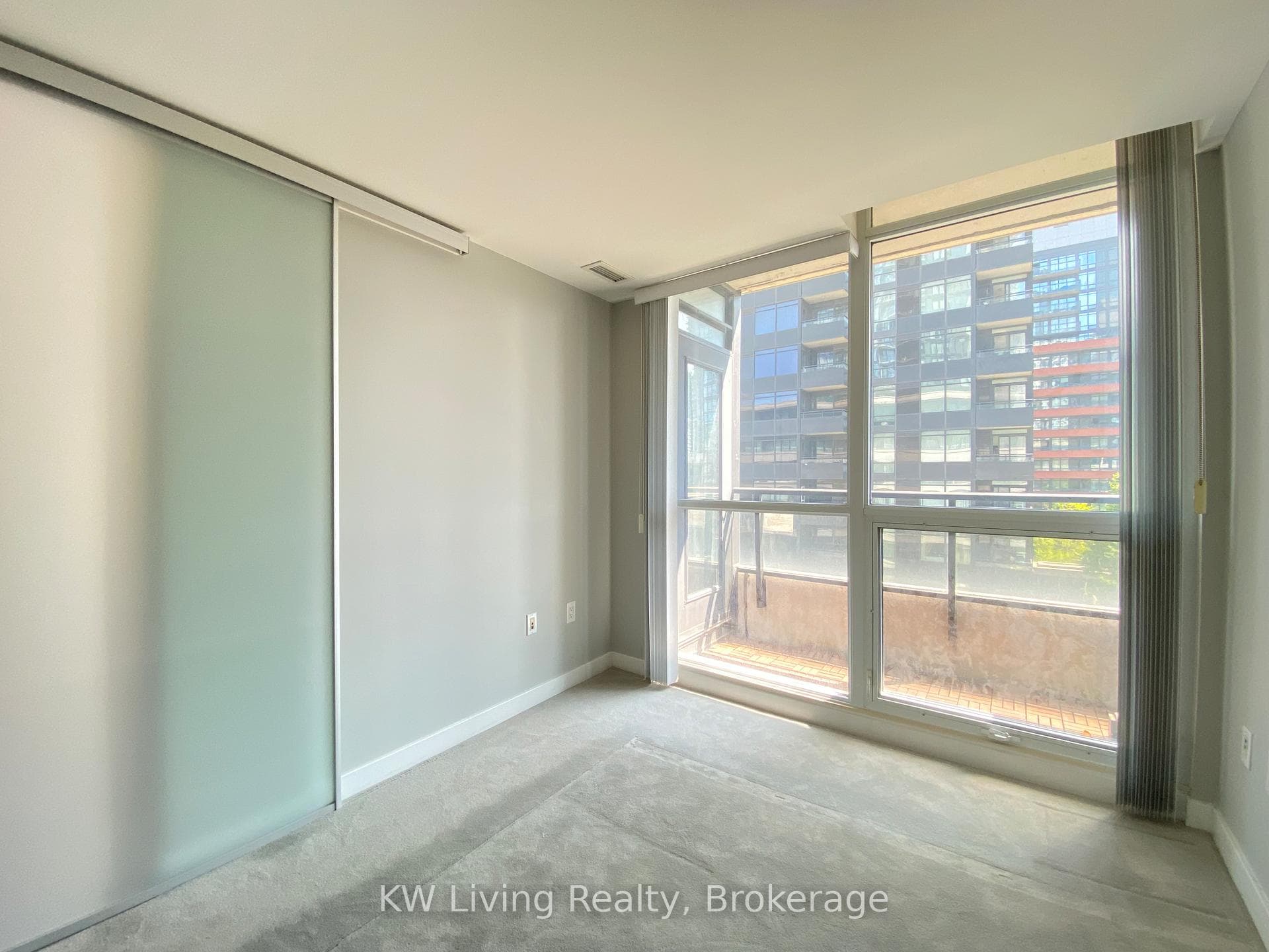8 Telegram Mews Unit 711 photo 17