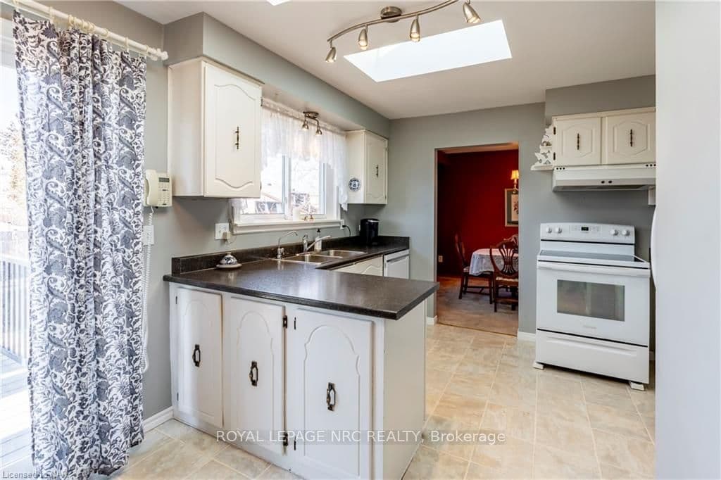 94 ACTON Boulevard photo 10
