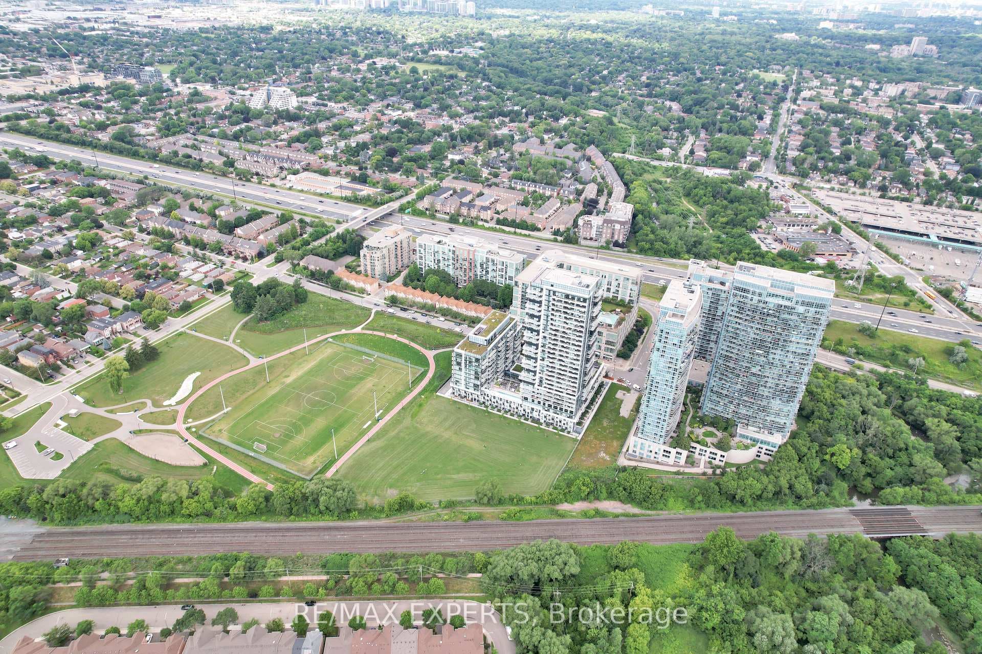 251 Manitoba Street Unit 421 photo 47