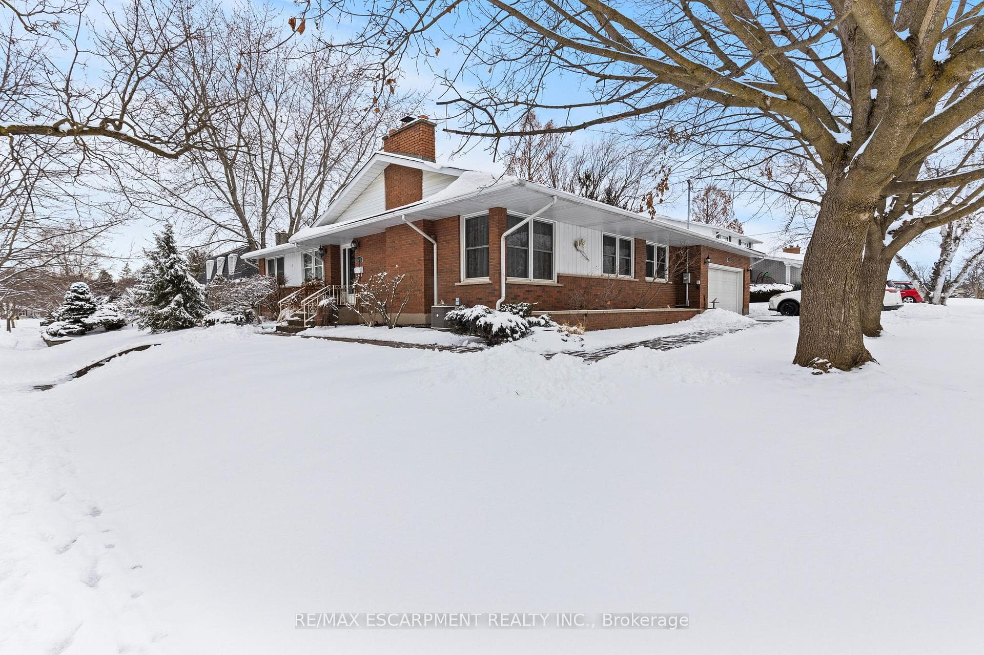 7075 Waterloo Drive photo 3