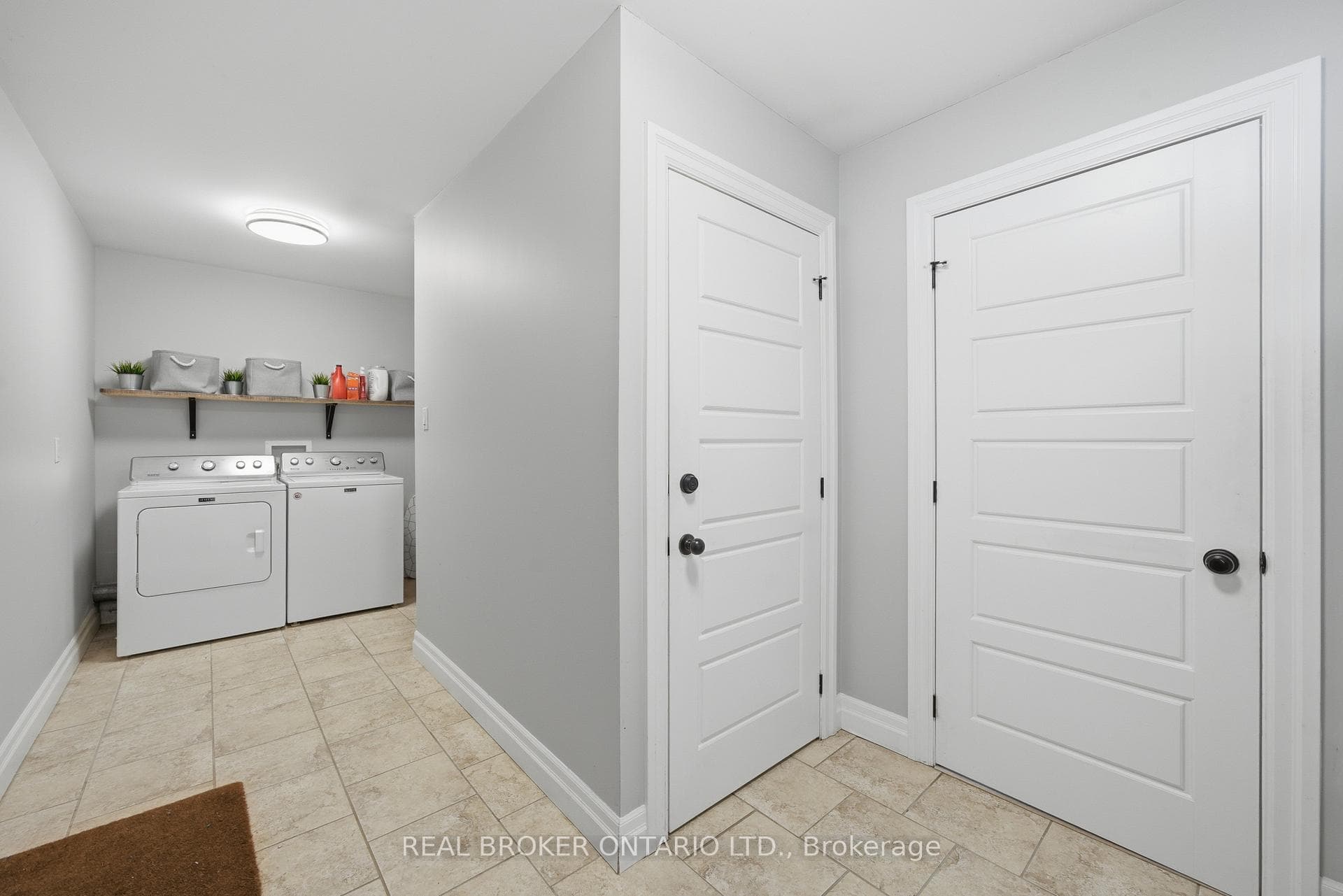 1105 Huyck's Point Road photo 32