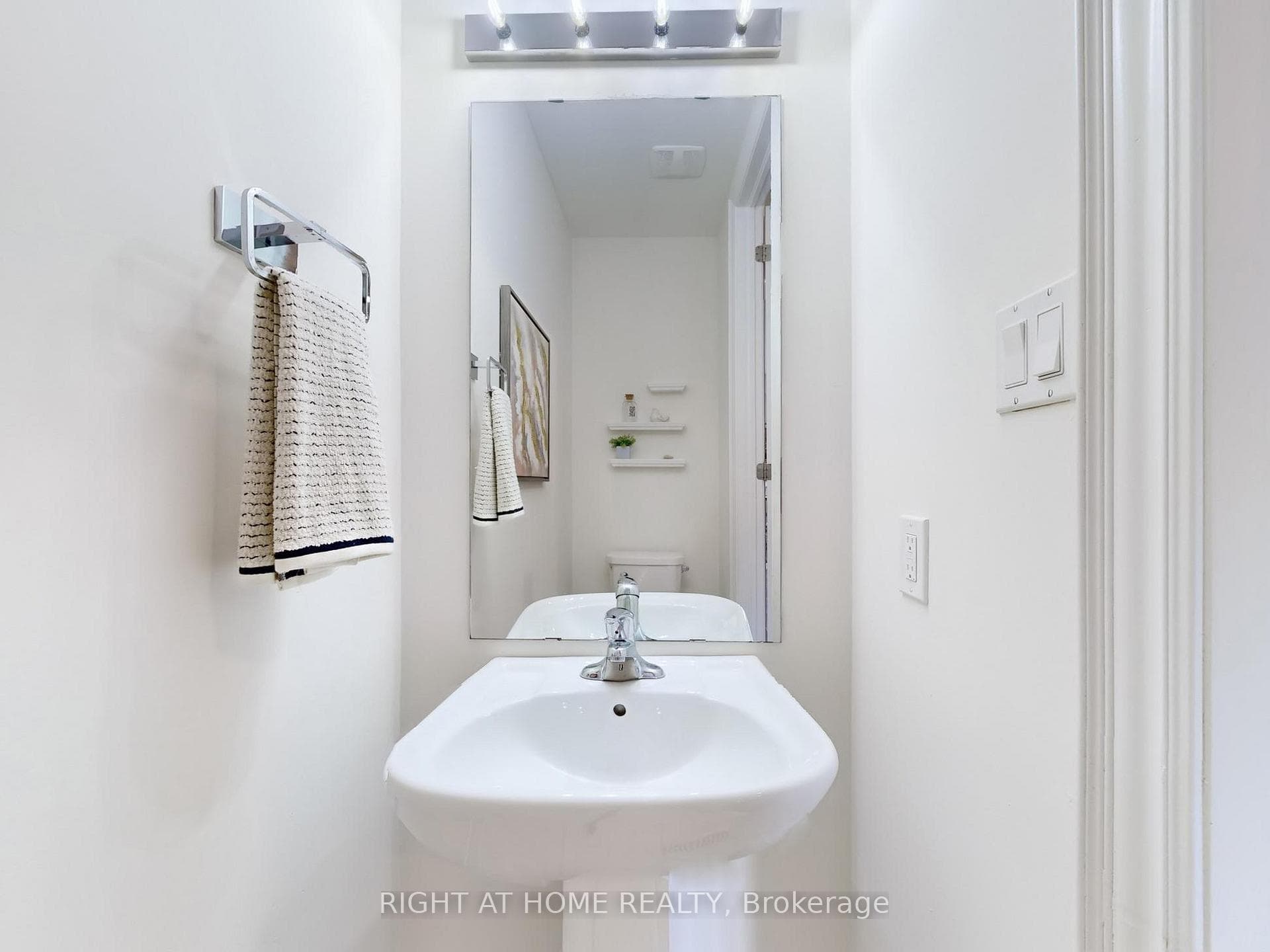 28 Latchford Lane photo 17
