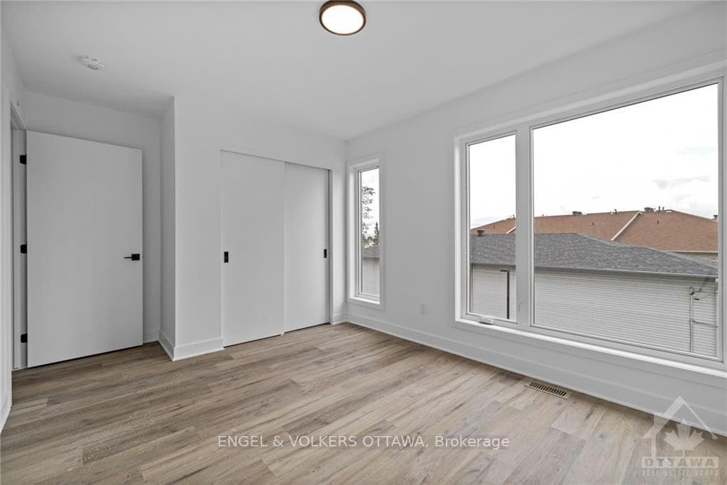 1258 MARENGER Street Unit B photo 19