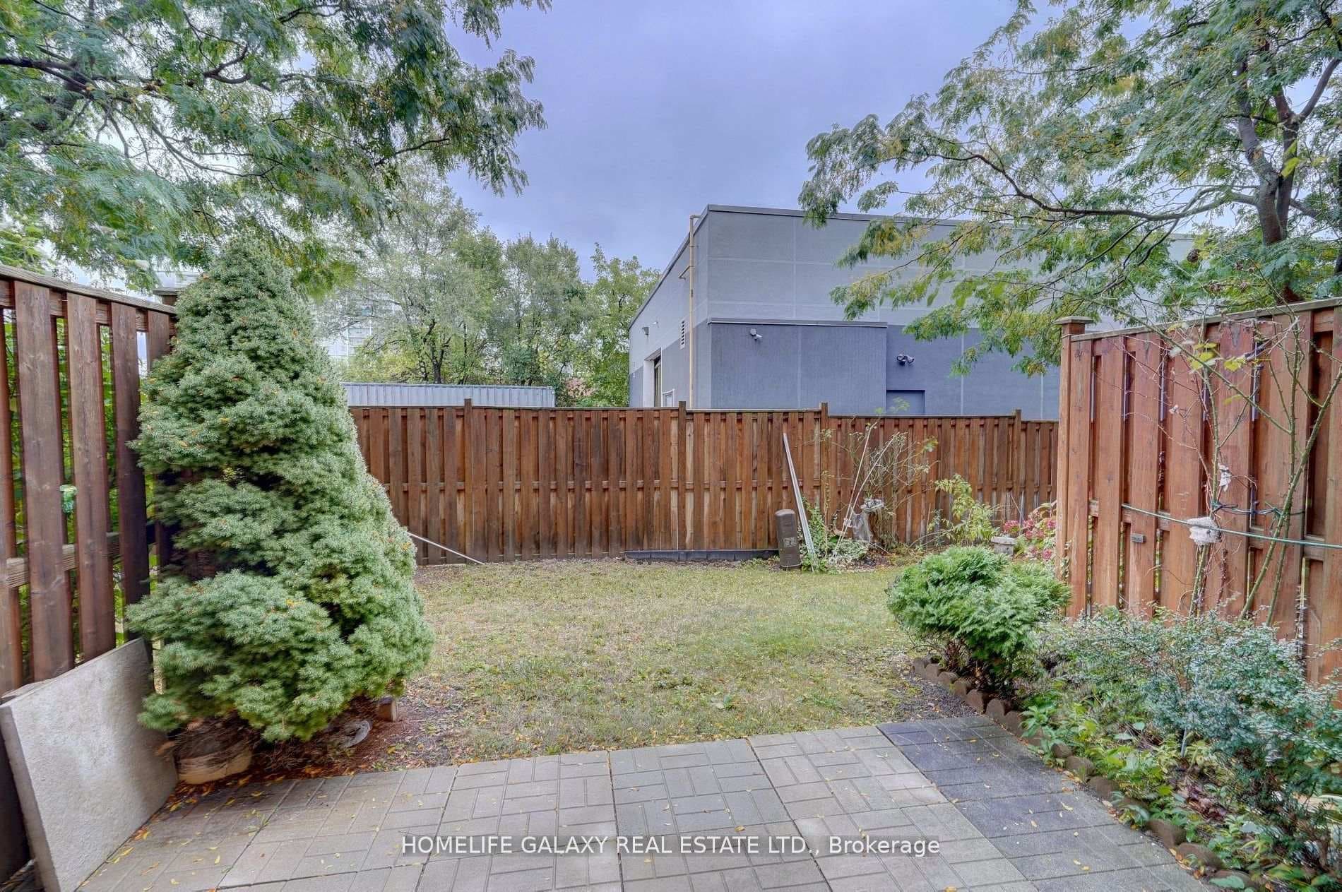 2798 Eglinton Avenue Unit 6 photo 21