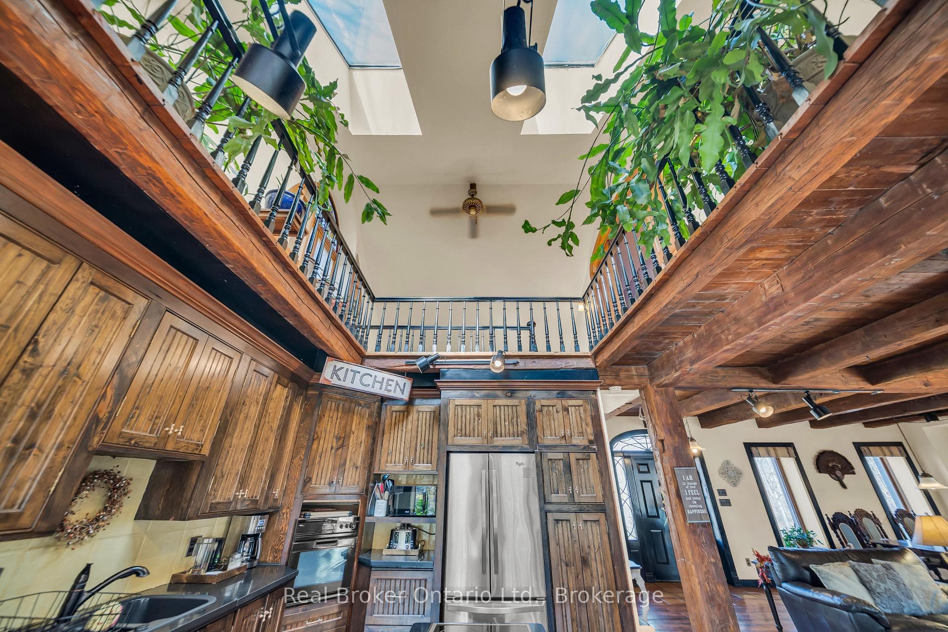 4766 Hyndman Drive photo 16