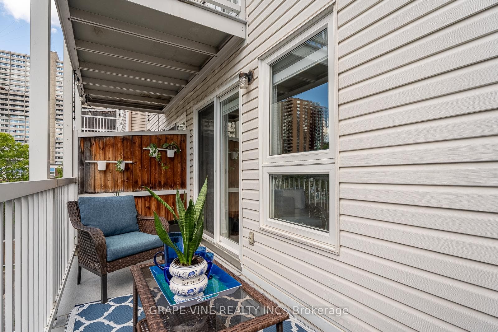 280 Bay Street Unit 14 photo 7