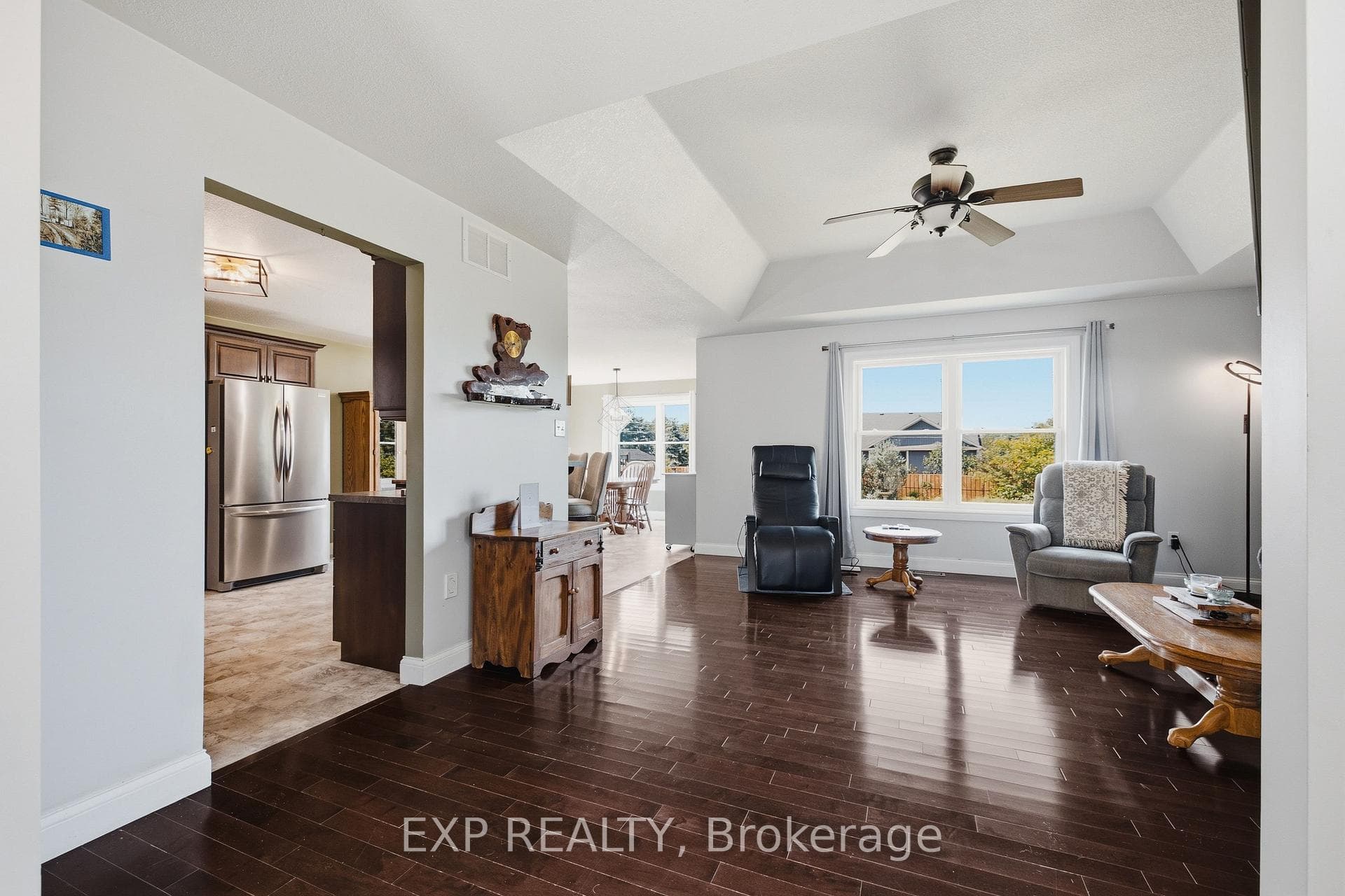 14 Regency Drive photo 10