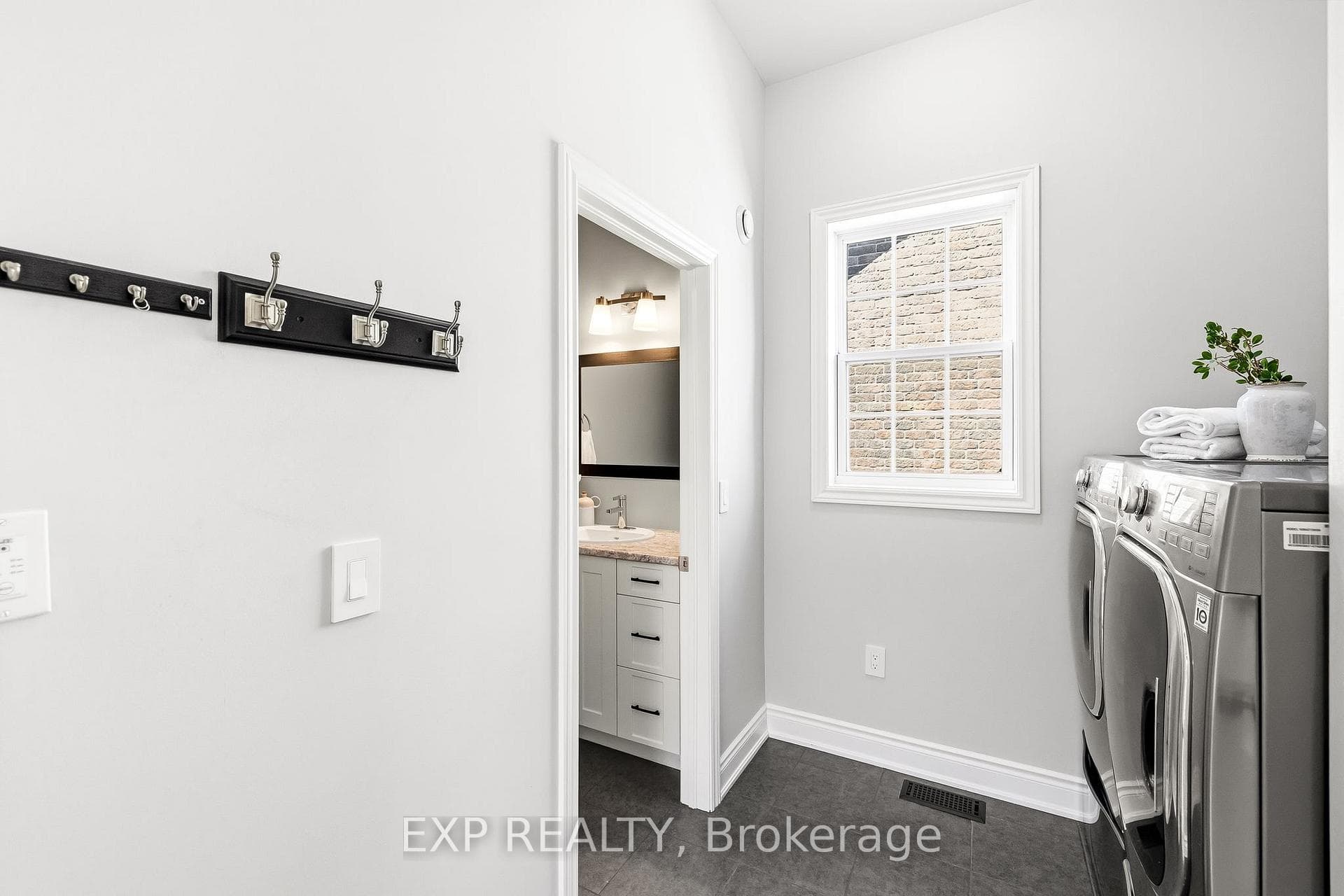 726 Elmer Hutton Street photo 29