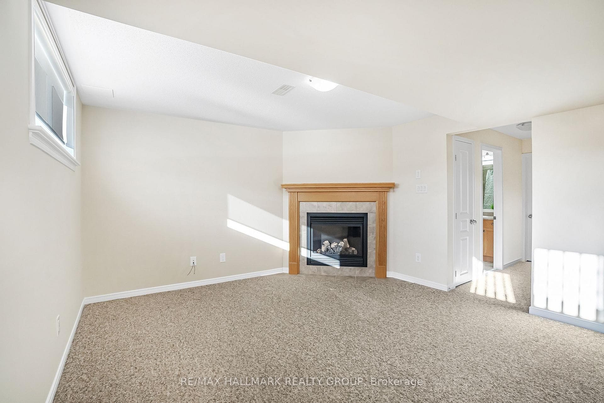 286 Harthill Way photo 24