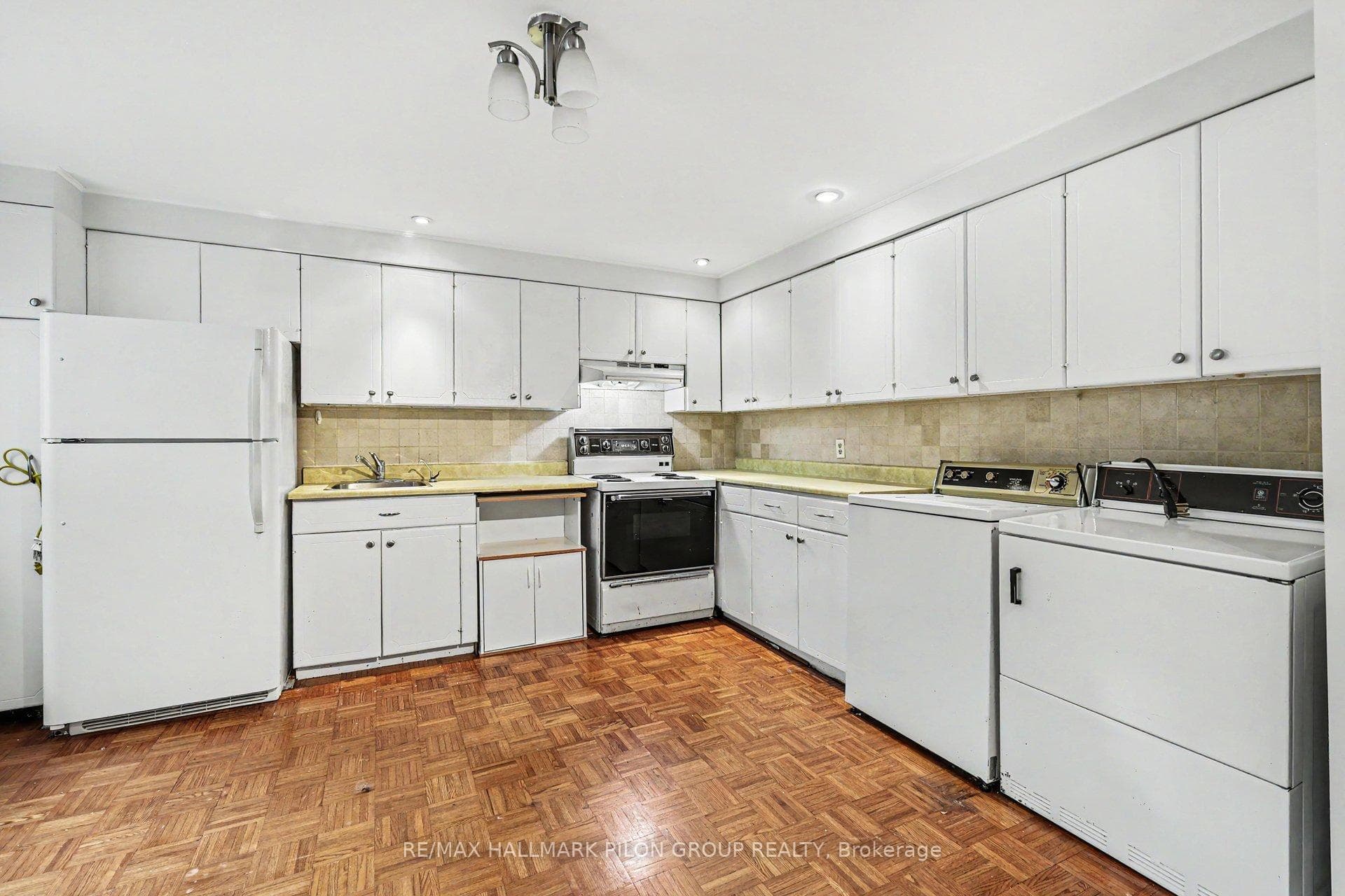 528 Guy Street photo 7