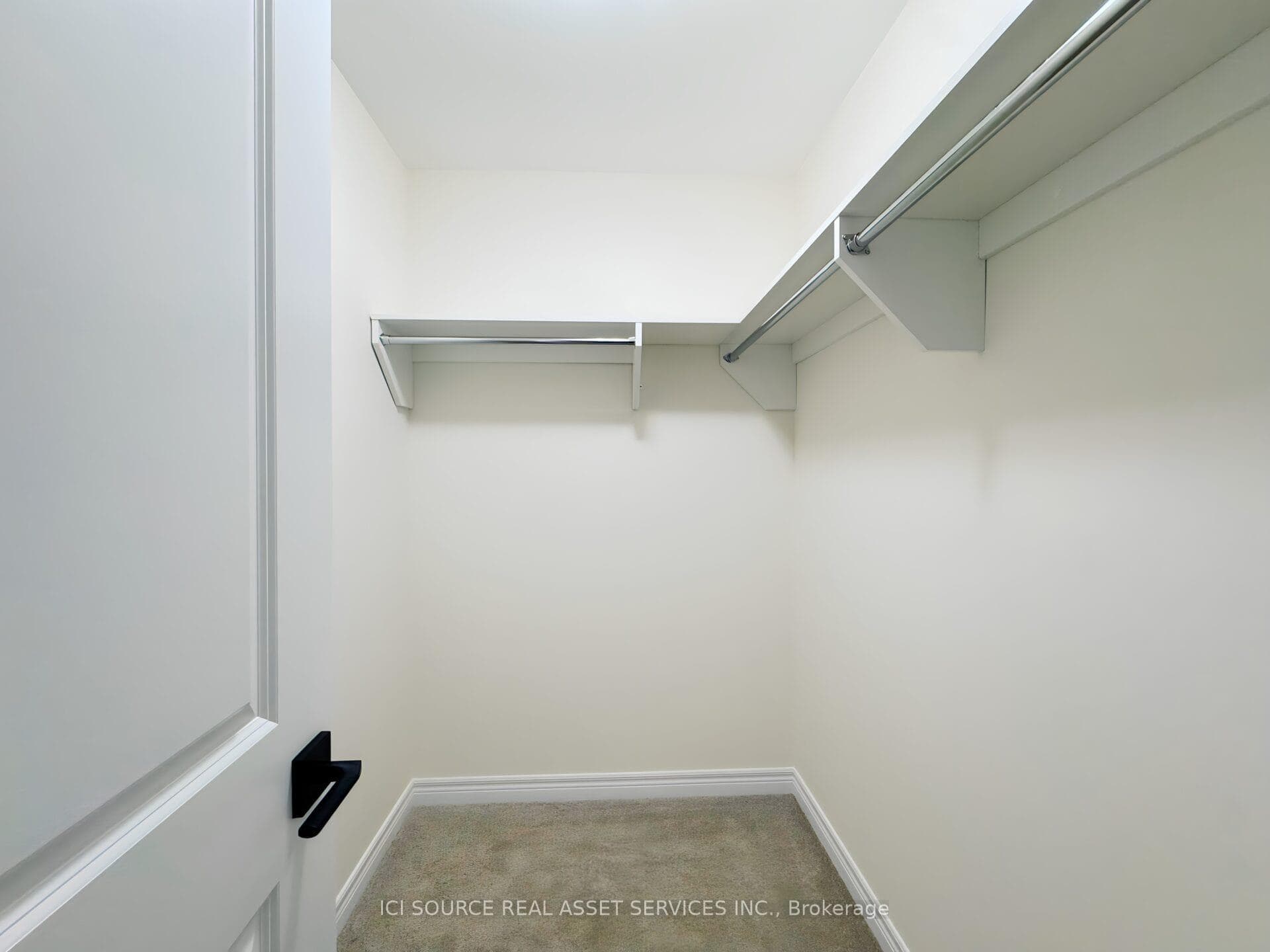 228 O'NEIL Street photo 15
