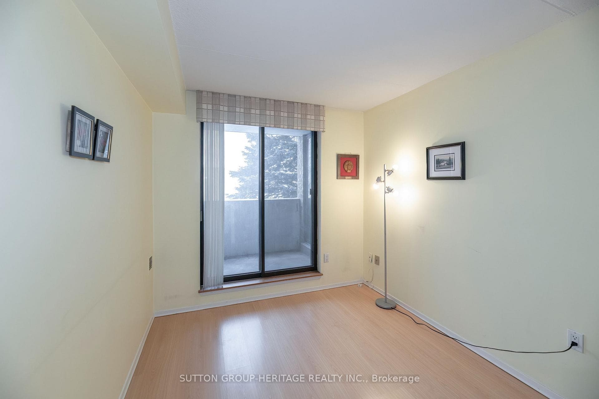 1525 Diefenbaker Court Unit 210 photo 14