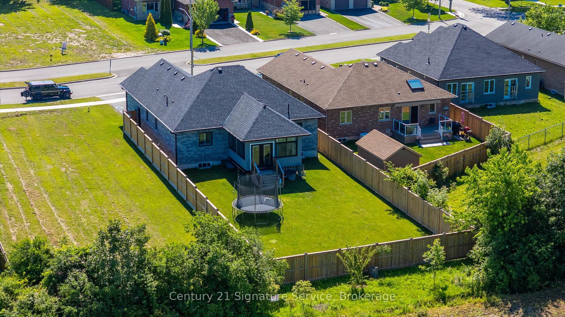 191 Hetram Court photo 42