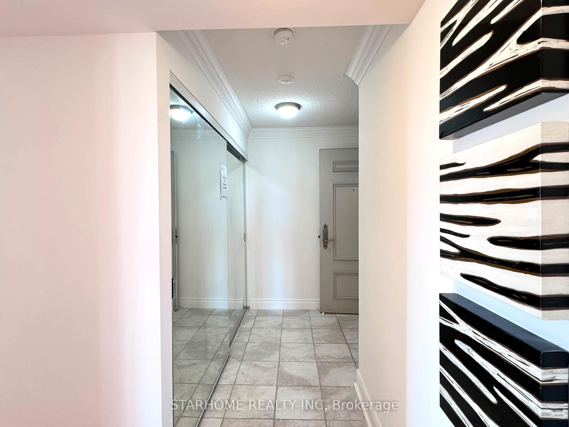 51 Saddlecreek Drive Unit 605 photo 9