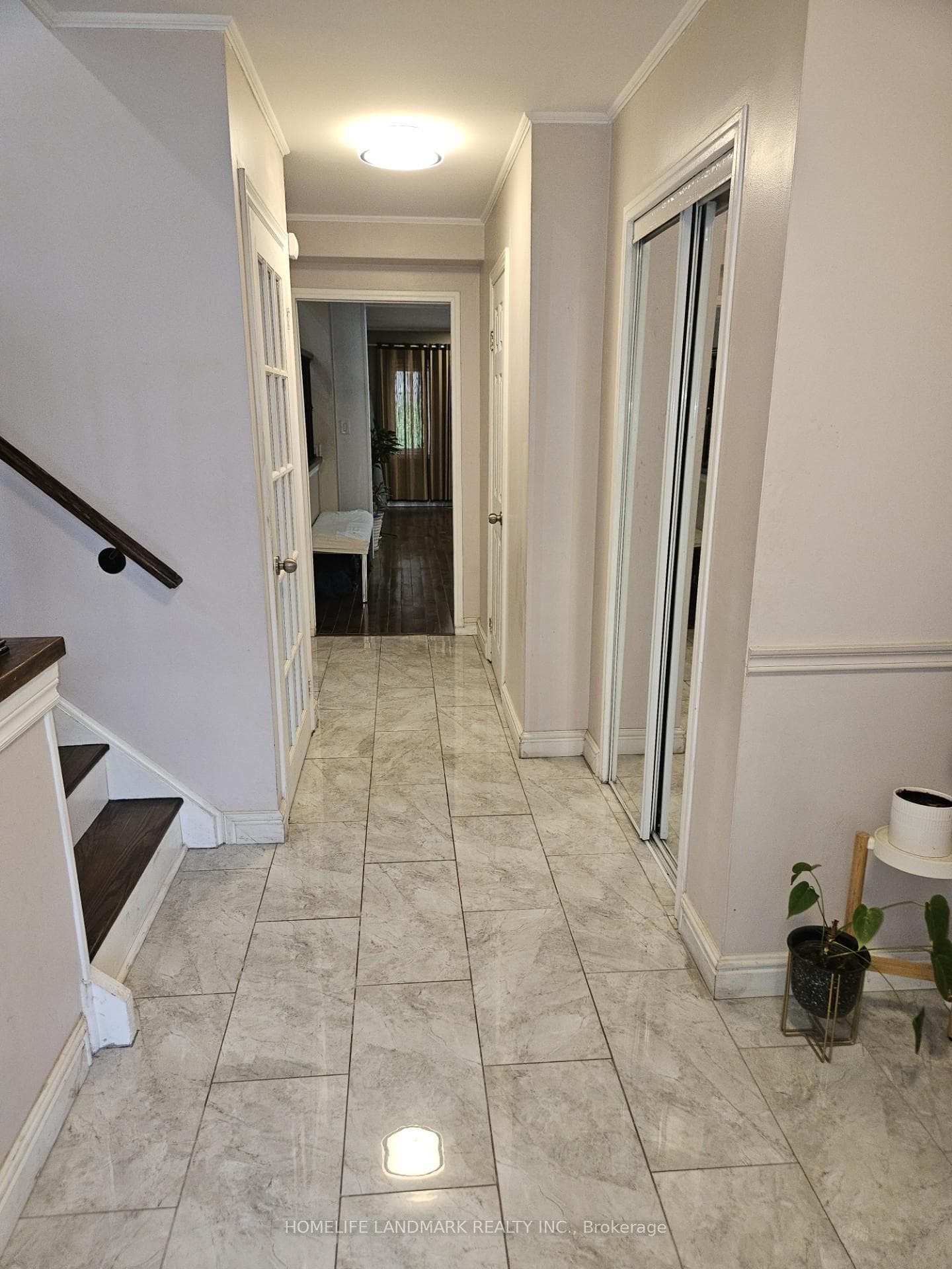 102 Beaverbrook Court photo 22