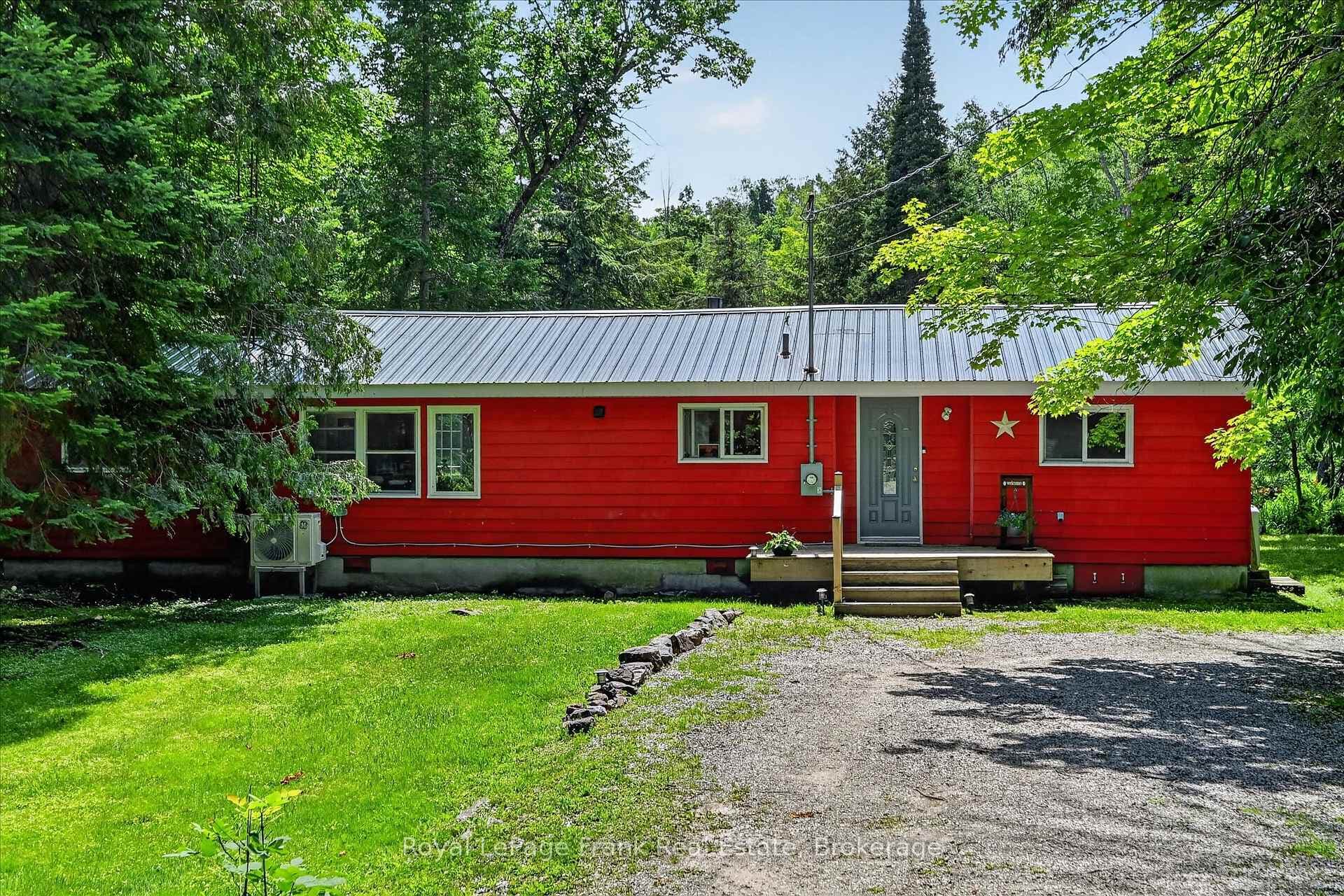 280 Edwina Drive photo 40