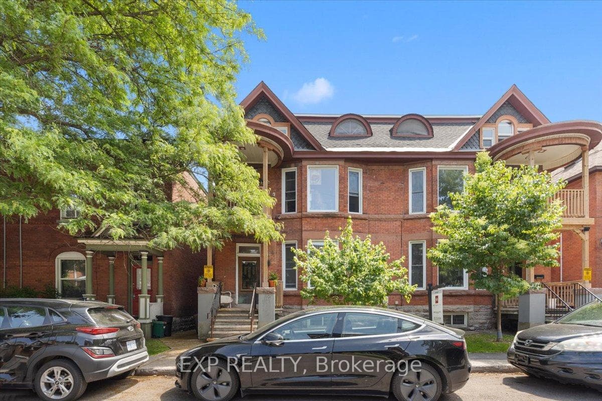 484 Gilmour Street Unit 1 photo 1