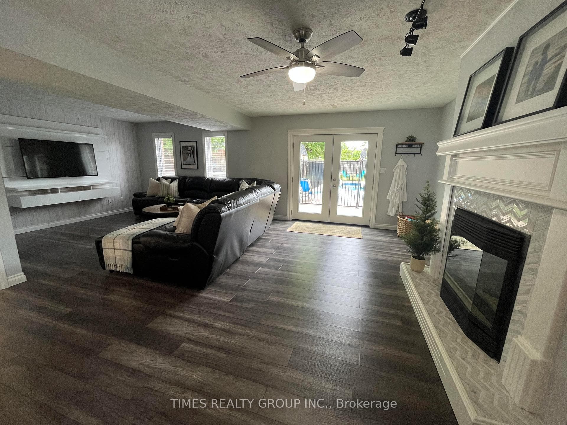 969 Waterloo Street photo 7