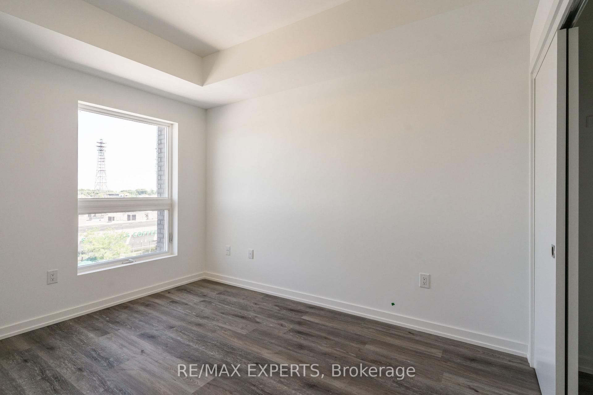 430 ESSA Road Unit 319 photo 21